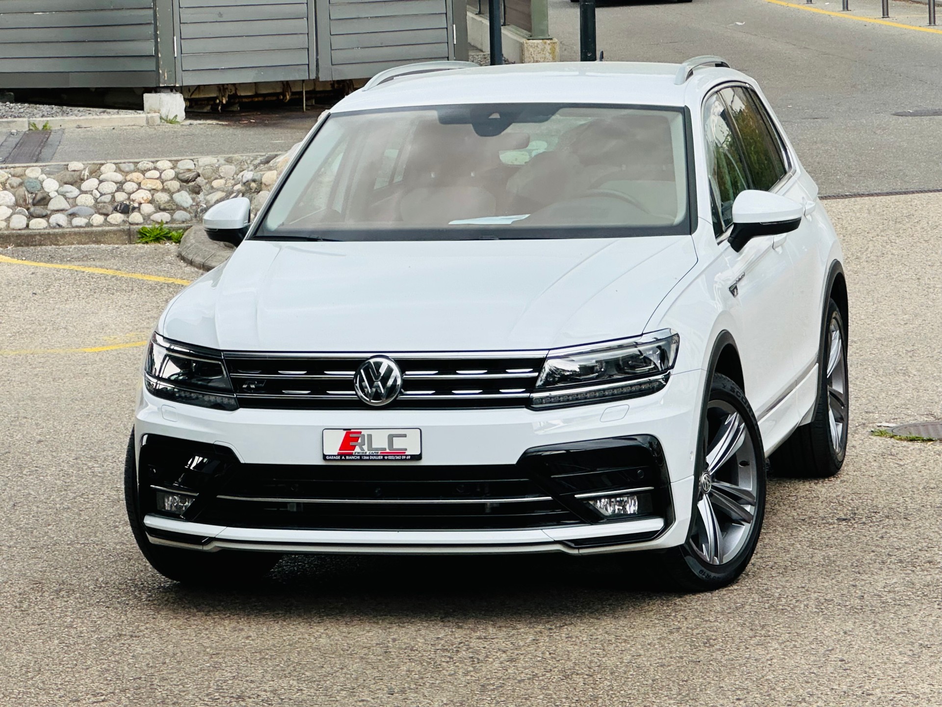 VW Tiguan 2.0TSI Highline 4Motion DSG-image-2