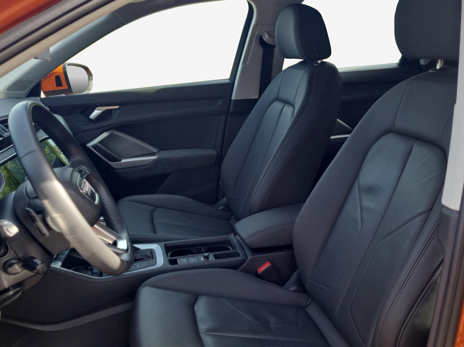 AUDI Q3 40 TFSI S line quattro S-tronic-image-7