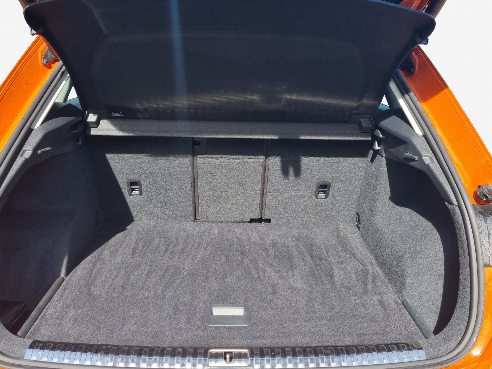 AUDI Q3 40 TFSI S line quattro S-tronic-image-12