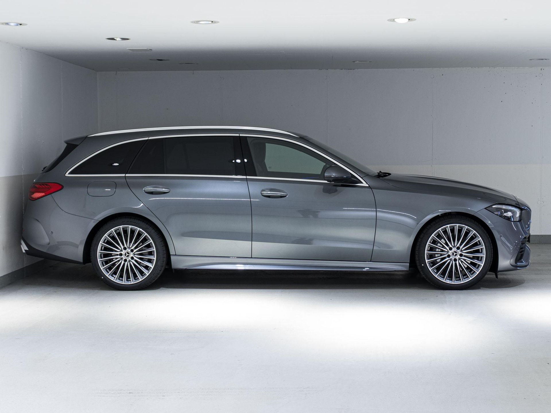 MERCEDES-BENZ C 300 4MATIC T-Modell-image-1