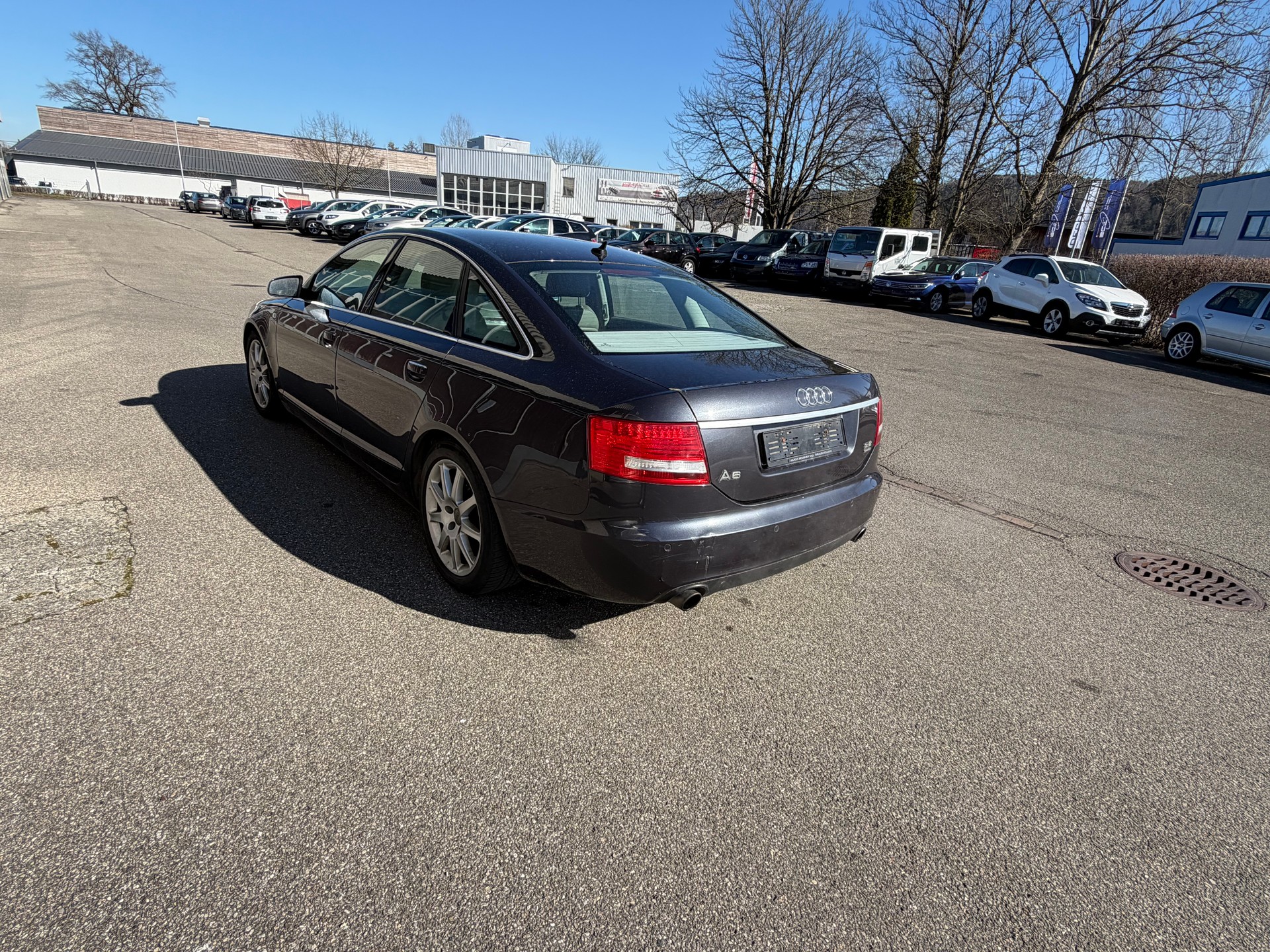 AUDI A6 Limousine 3.2 V6 FSI quattro-image-2