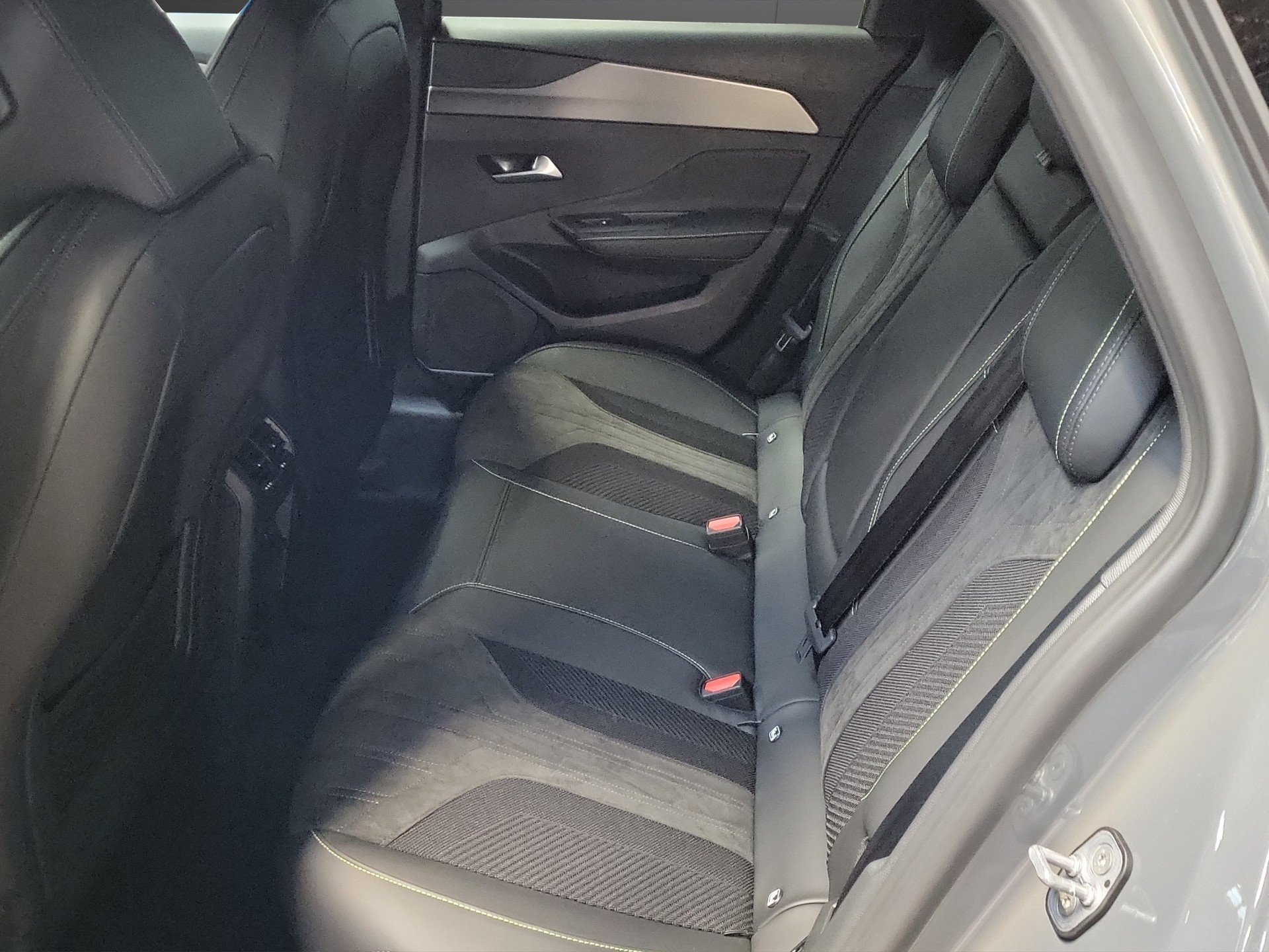PEUGEOT 308 SW 1.2 MHEV GT-image-5