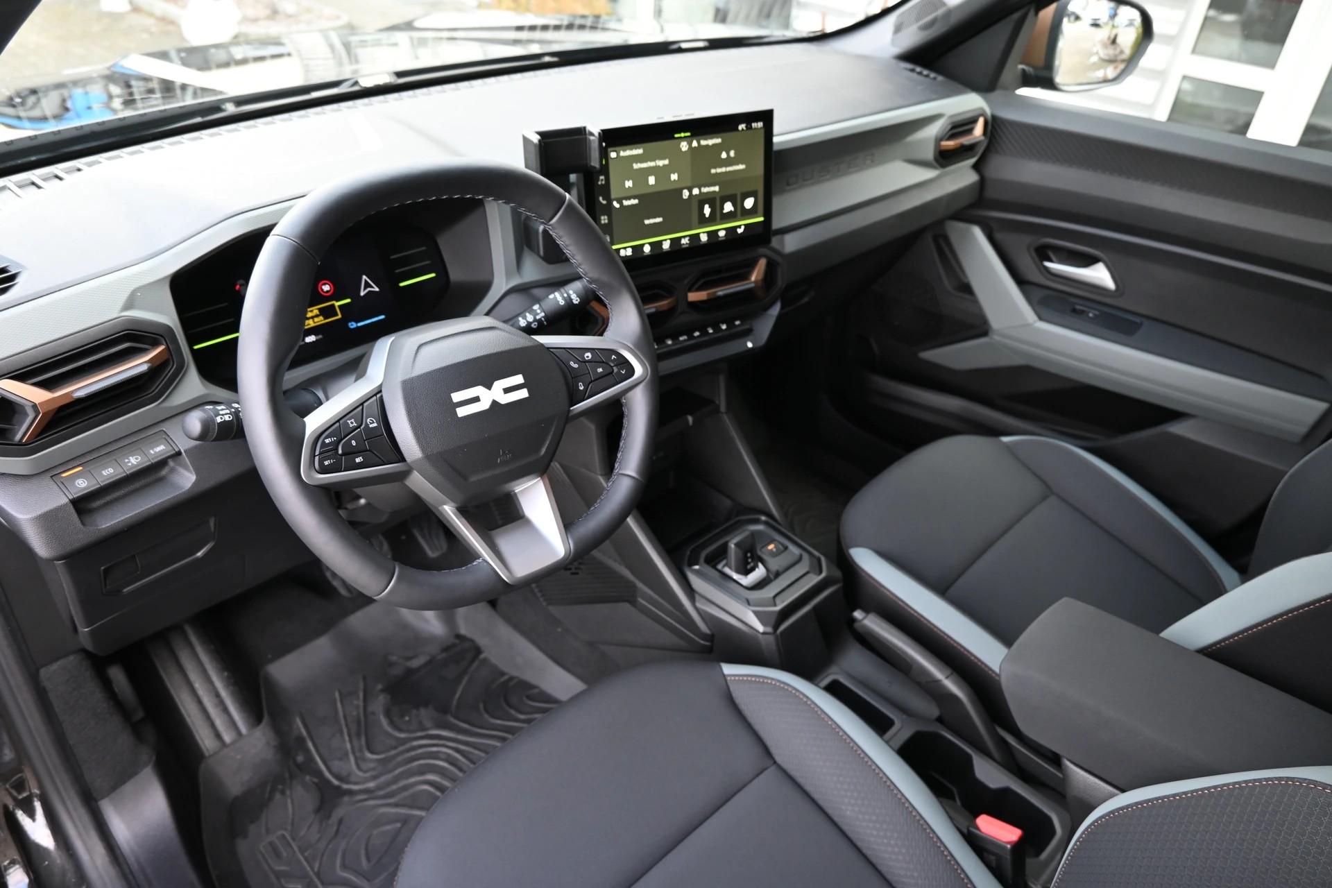 DACIA Duster 1.6 HEV 140 Extreme Automat (Werksgarantie 07.2028)-image-9
