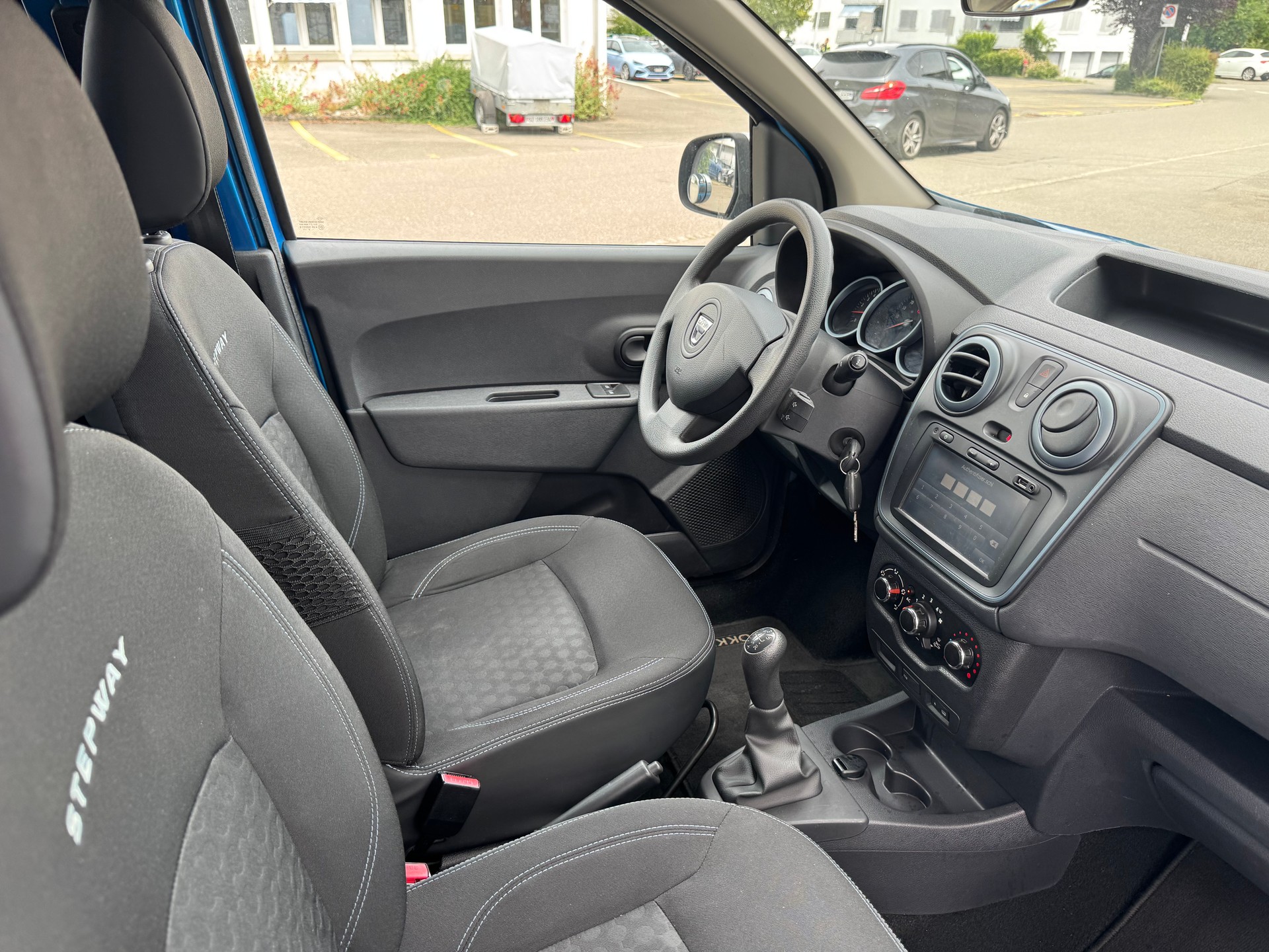 DACIA Dokker 1.2 T Stepway-image-9