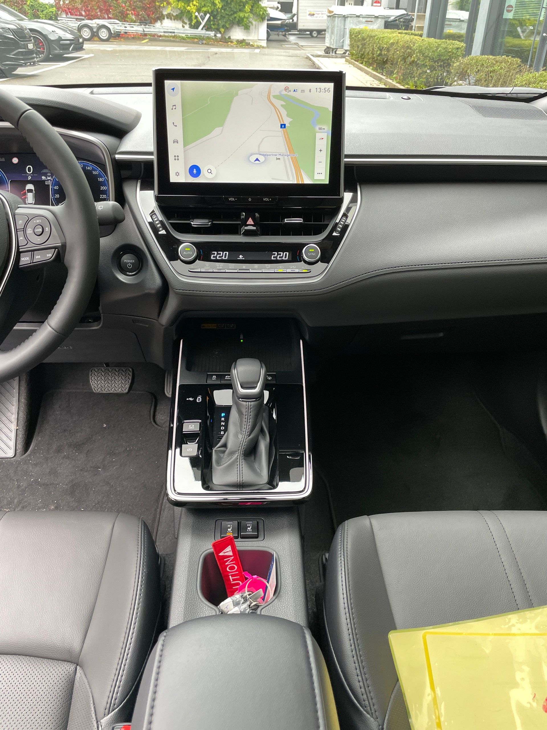 TOYOTA Corolla Cross 2.0 Premium e-CVT AWD (New Modell 2026)-image-19