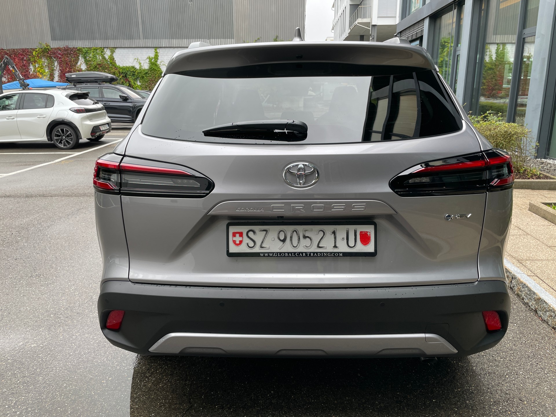 TOYOTA Corolla Cross 2.0 Premium e-CVT AWD (New Modell 2026)-image-3