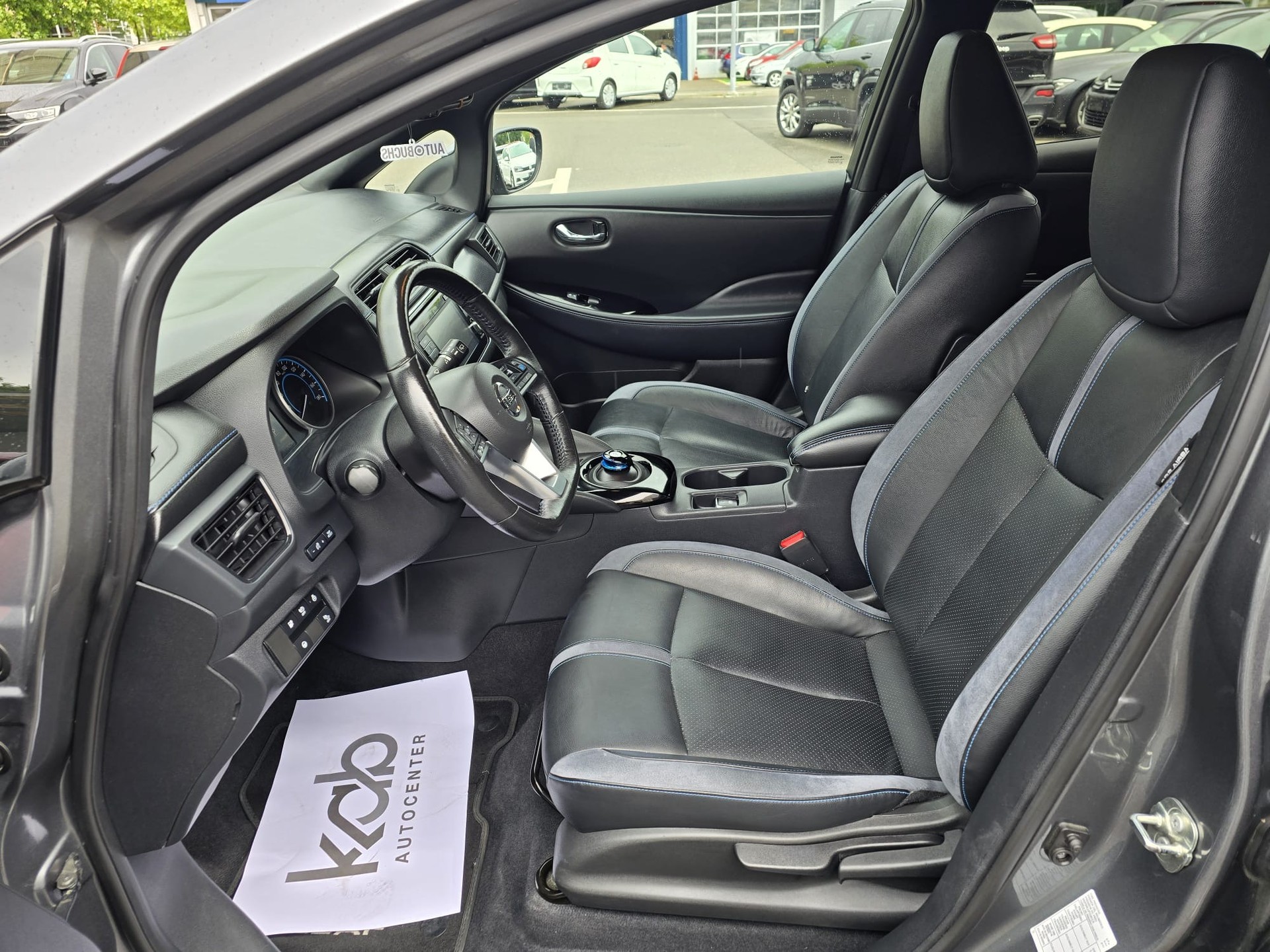 NISSAN Leaf-image-17