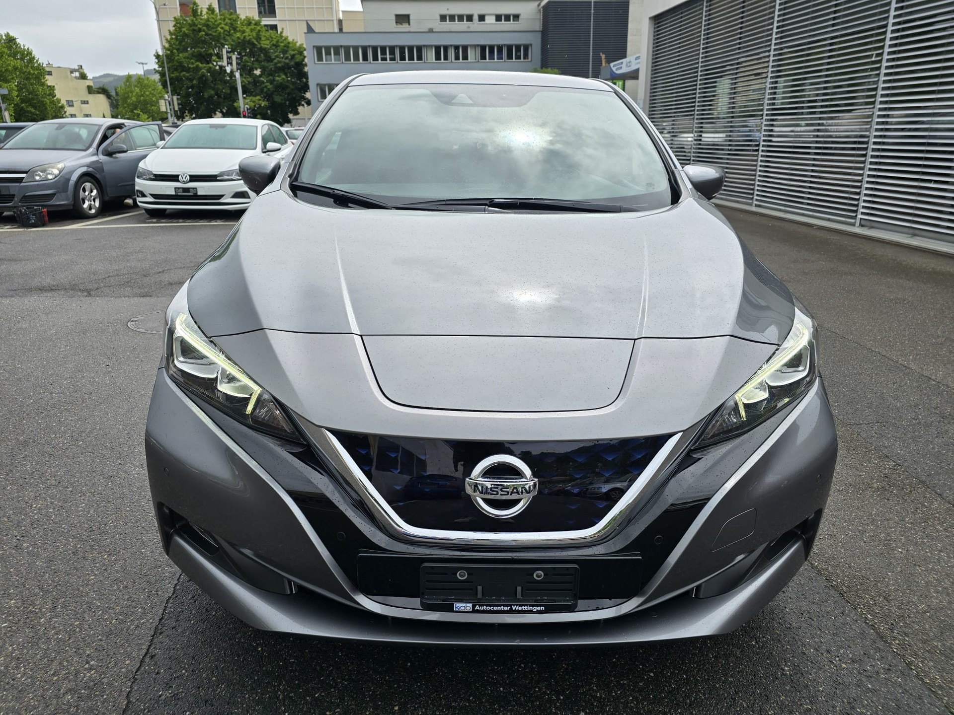NISSAN Leaf-image-1