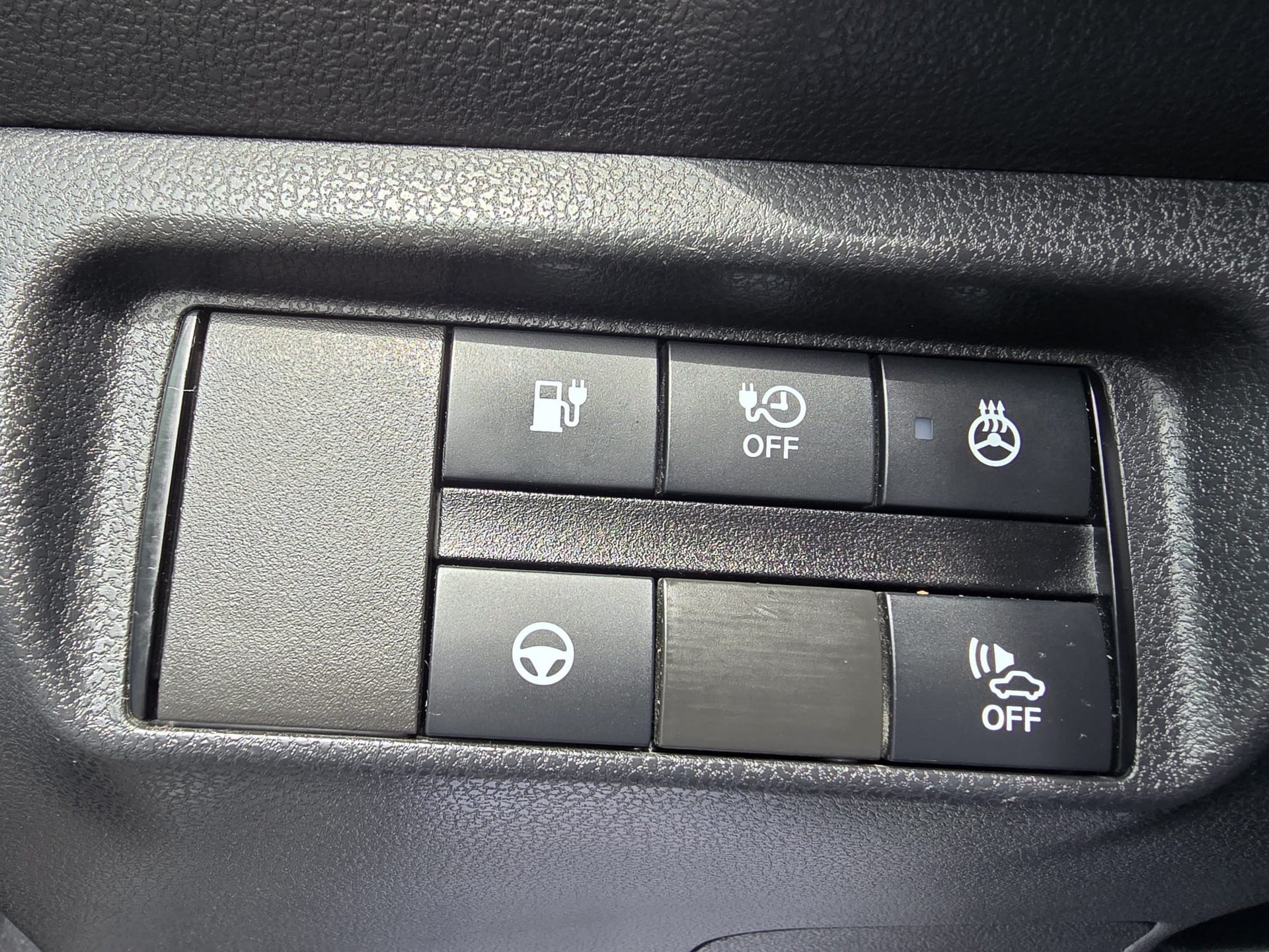 NISSAN Leaf-image-13