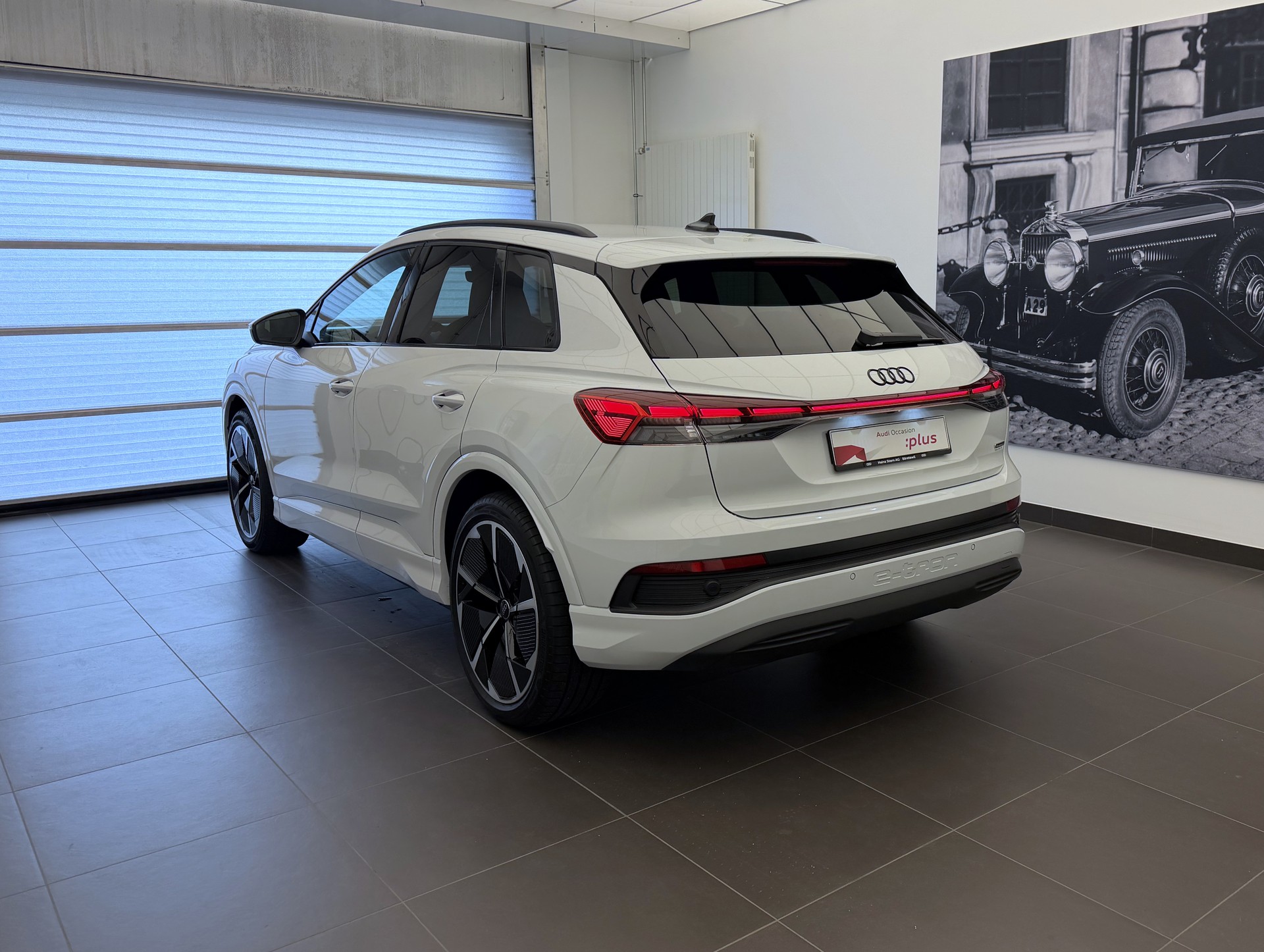 AUDI Q4 e-tron 45 Attraction quattro-image-23