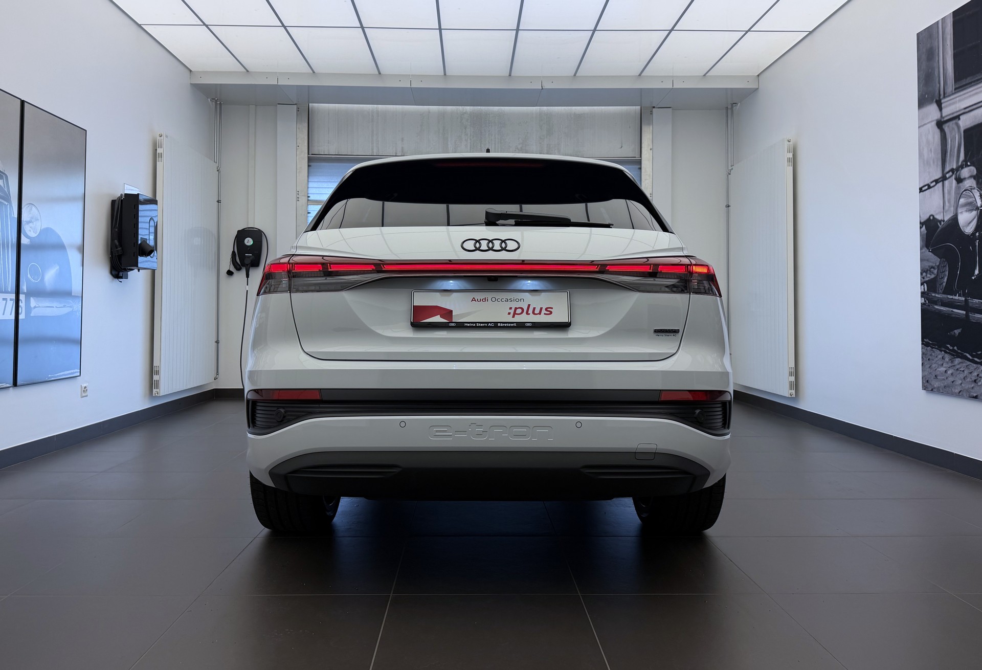 AUDI Q4 e-tron 45 Attraction quattro-image-24