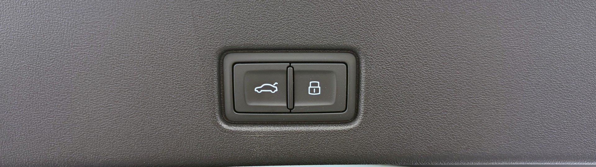 AUDI Q4 e-tron 45 Attraction quattro-image-22