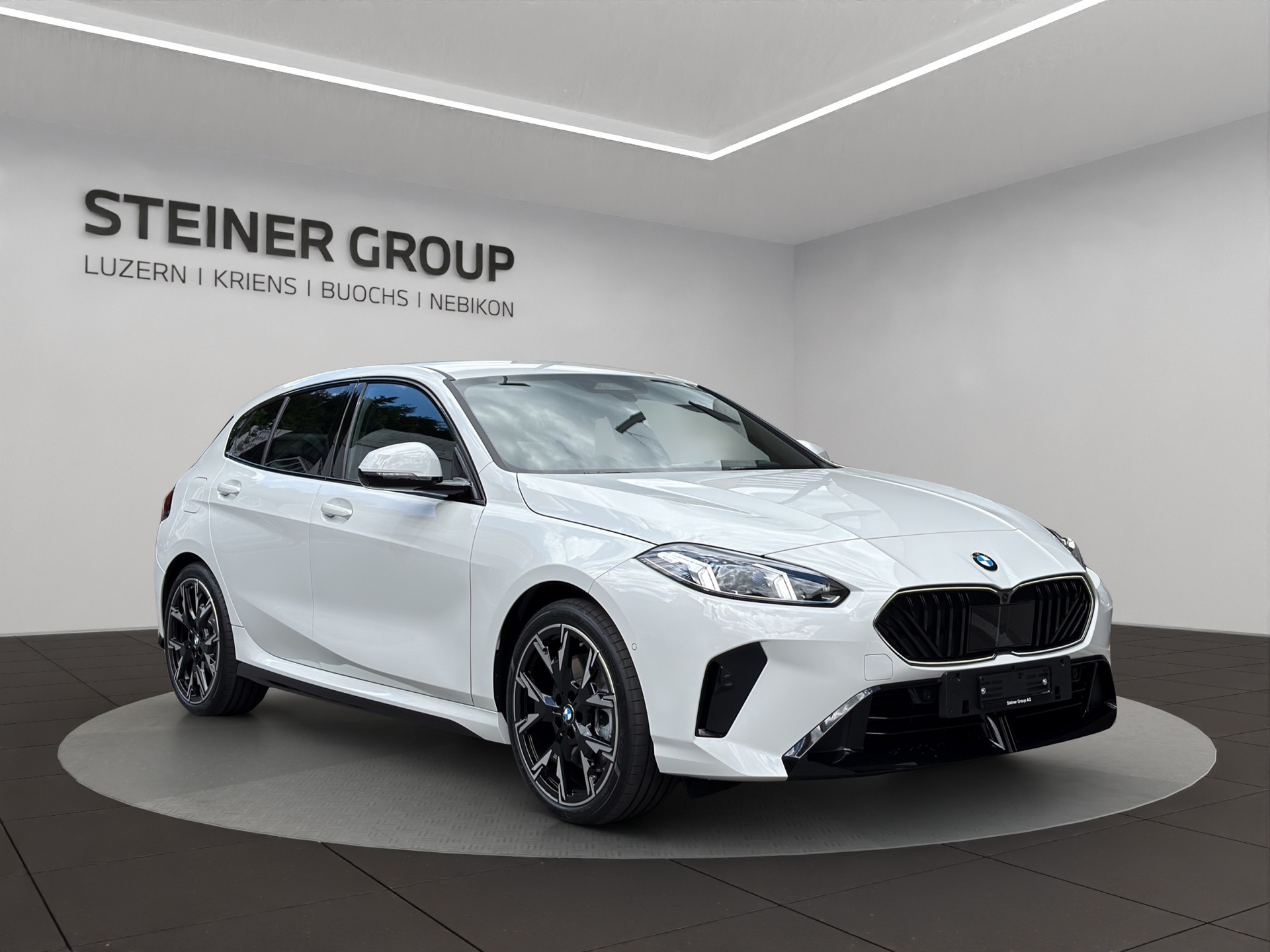 BMW 123 xDrive M Sport Steptronic-image-2