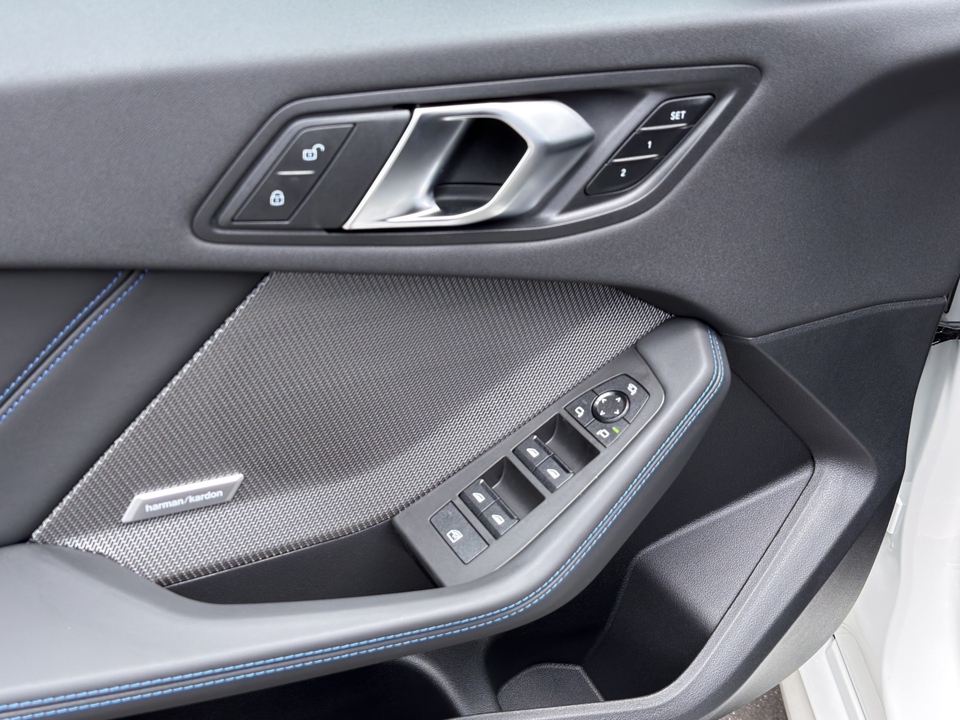 BMW 123 xDrive M Sport Steptronic-image-10