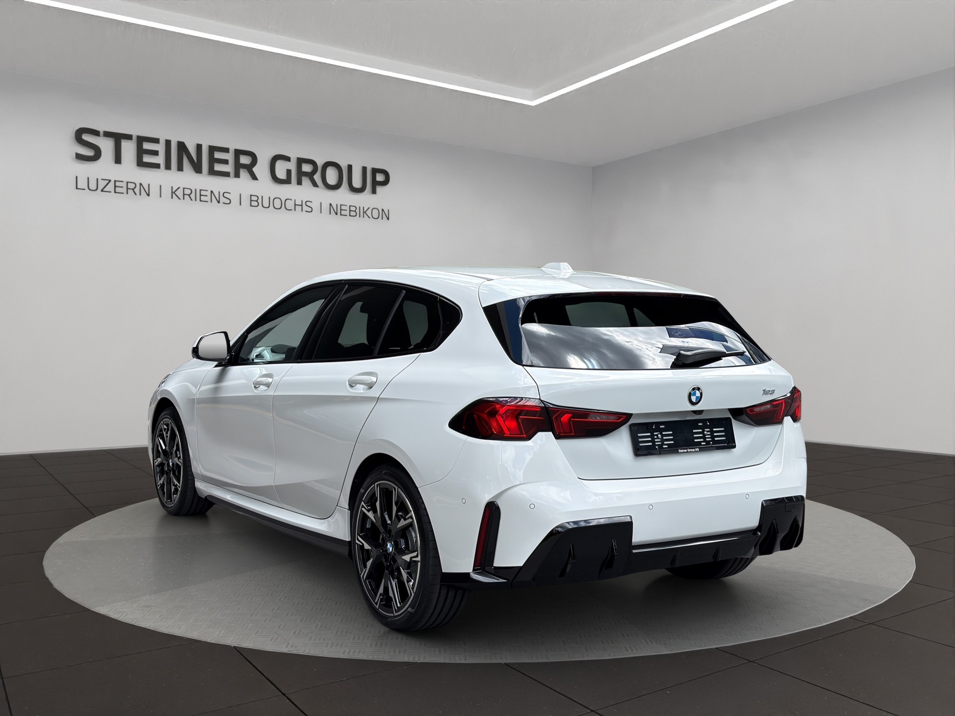 BMW 123 xDrive M Sport Steptronic-image-6