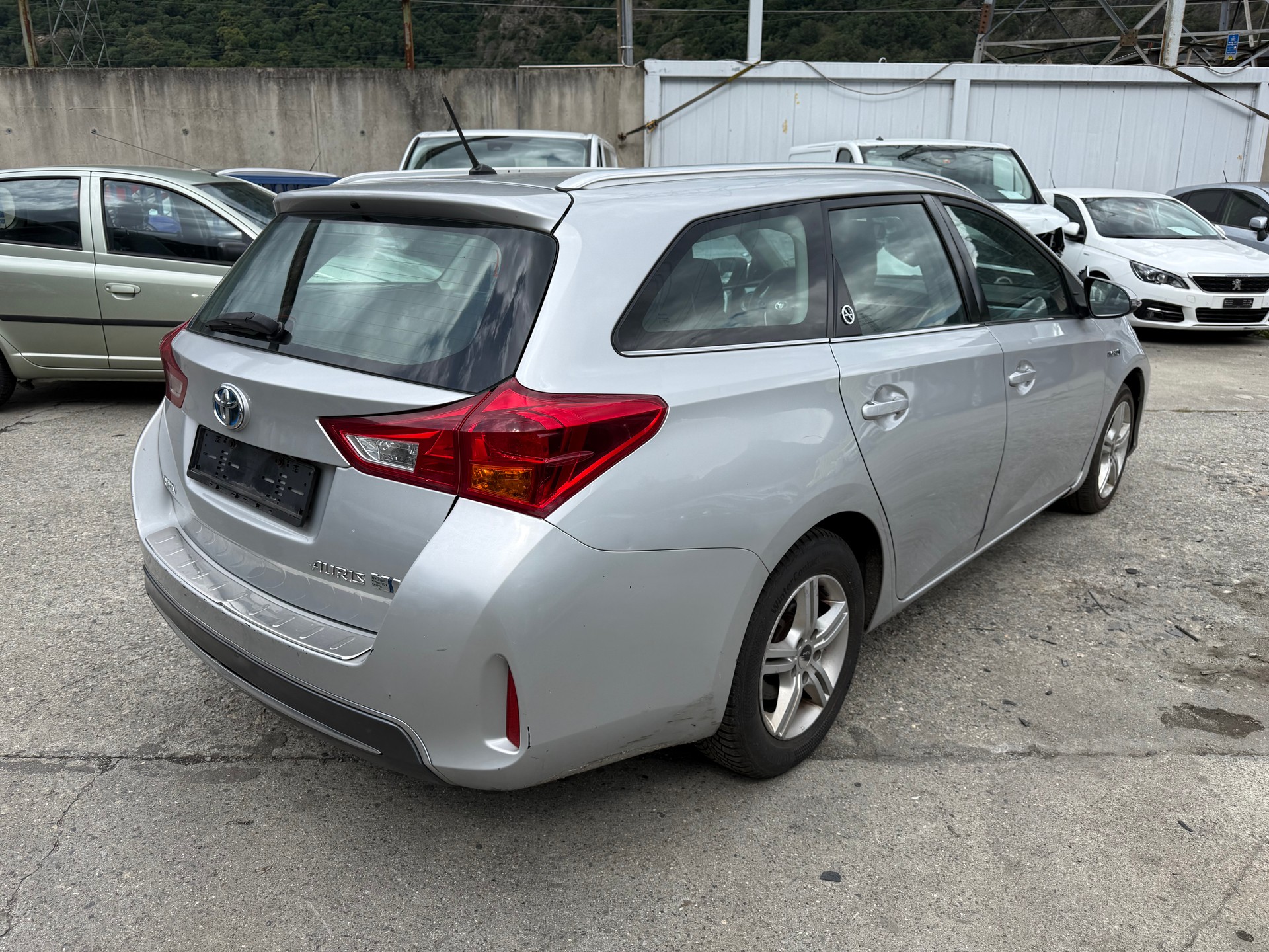 TOYOTA Auris Touring Sports 1.8 16V HSD Linea Luna-image-7