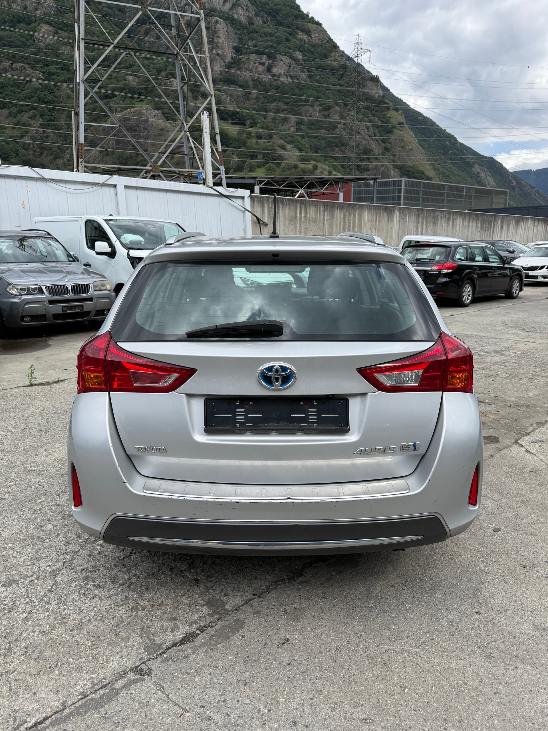 TOYOTA Auris Touring Sports 1.8 16V HSD Linea Luna-image-5