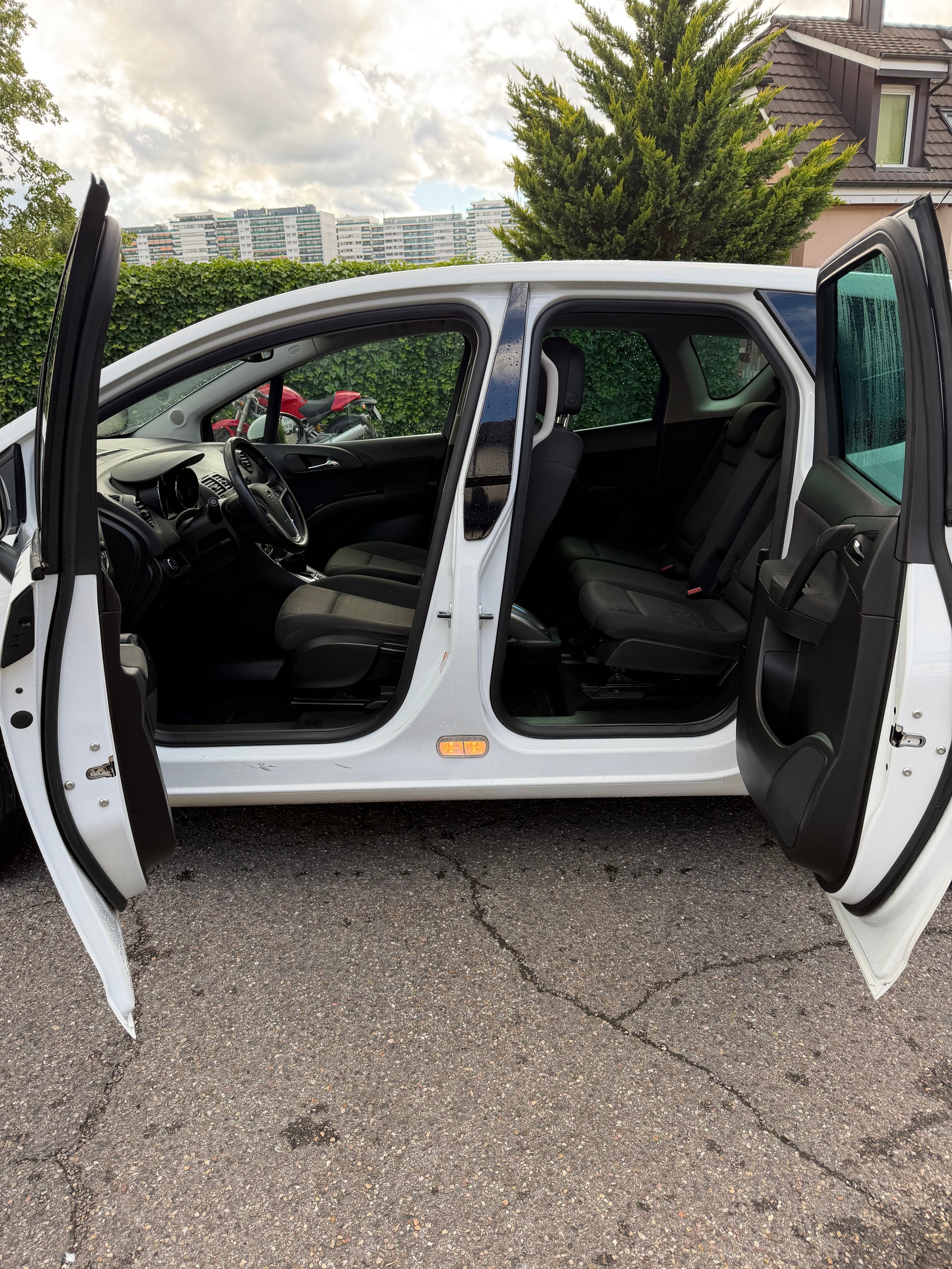 OPEL Meriva 1.4 Turbo Color Edition-image-6
