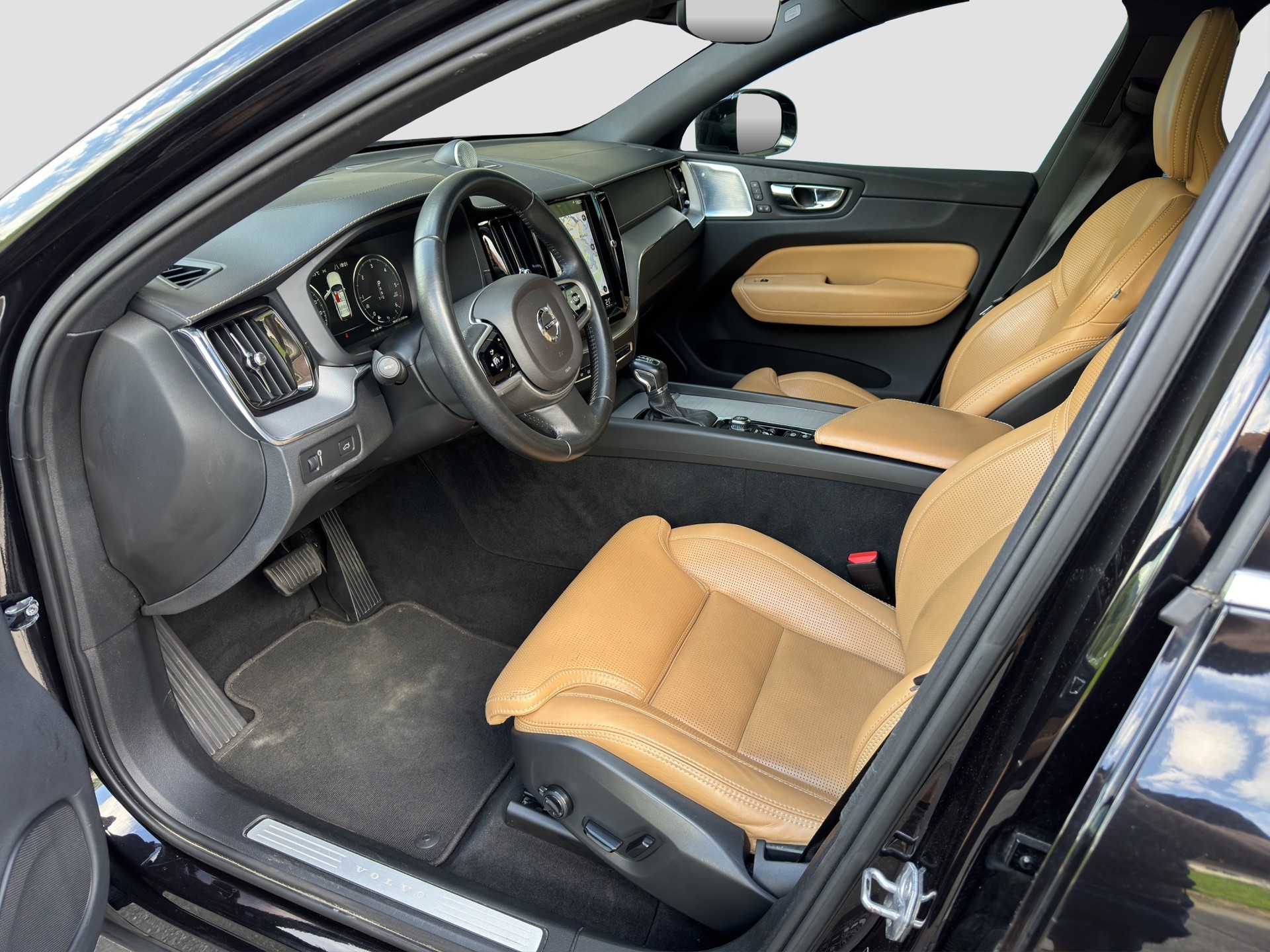 VOLVO XC60 D4 AWD Inscription Geartronic-image-7