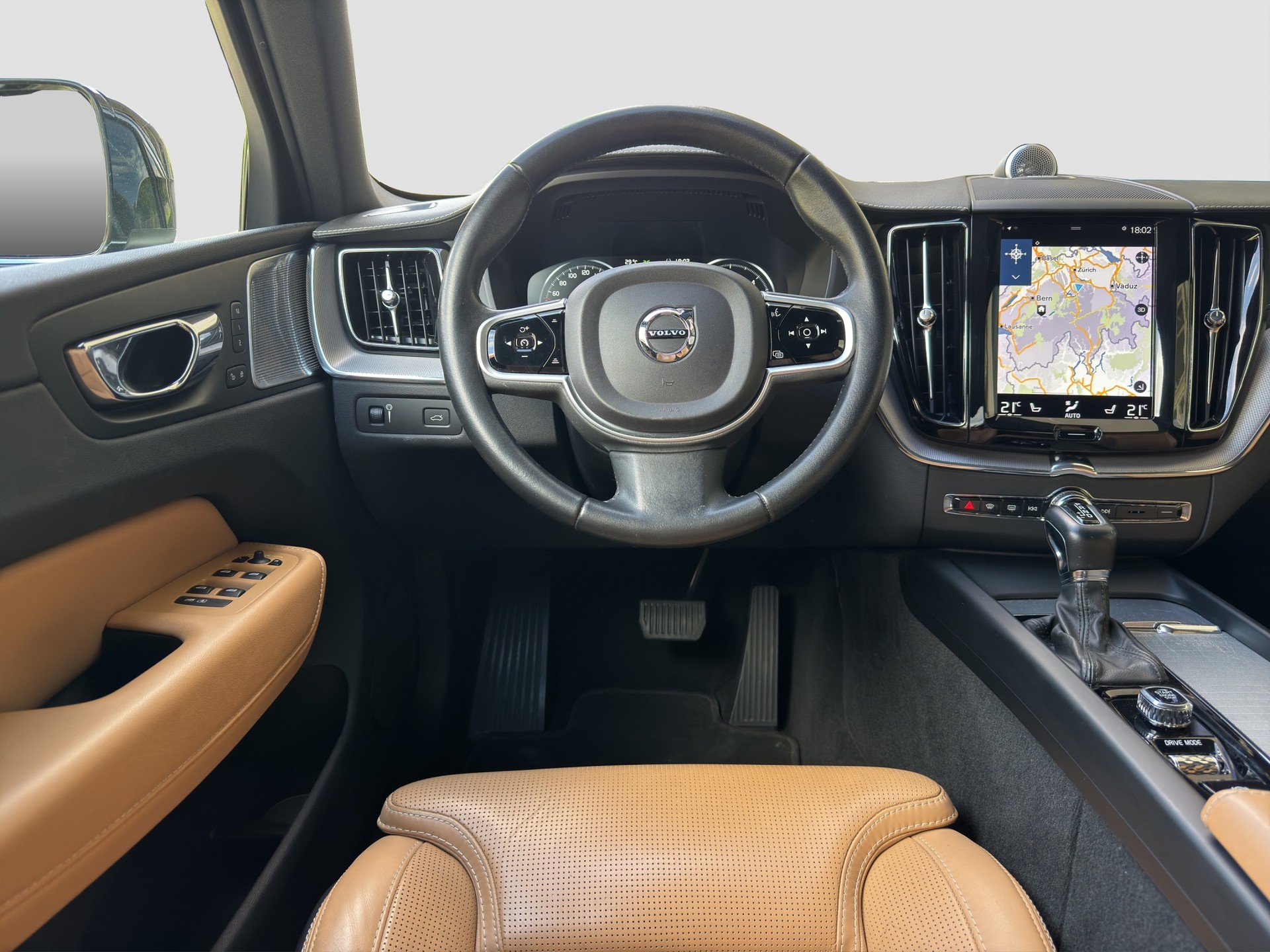 VOLVO XC60 D4 AWD Inscription Geartronic-image-6