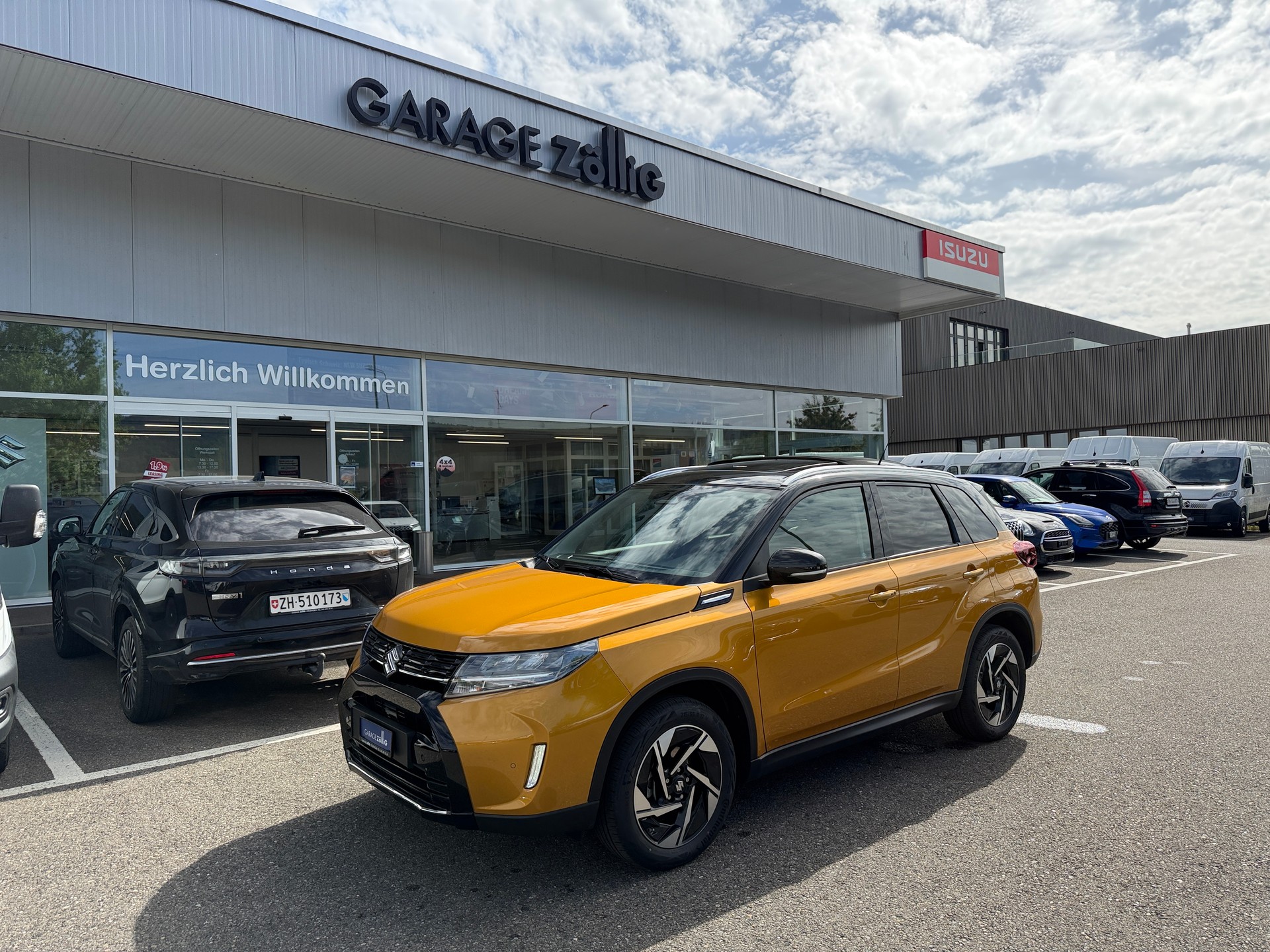 SUZUKI Vitara 1.5 Hybrid Compact Top 4x4 AGS-image-1