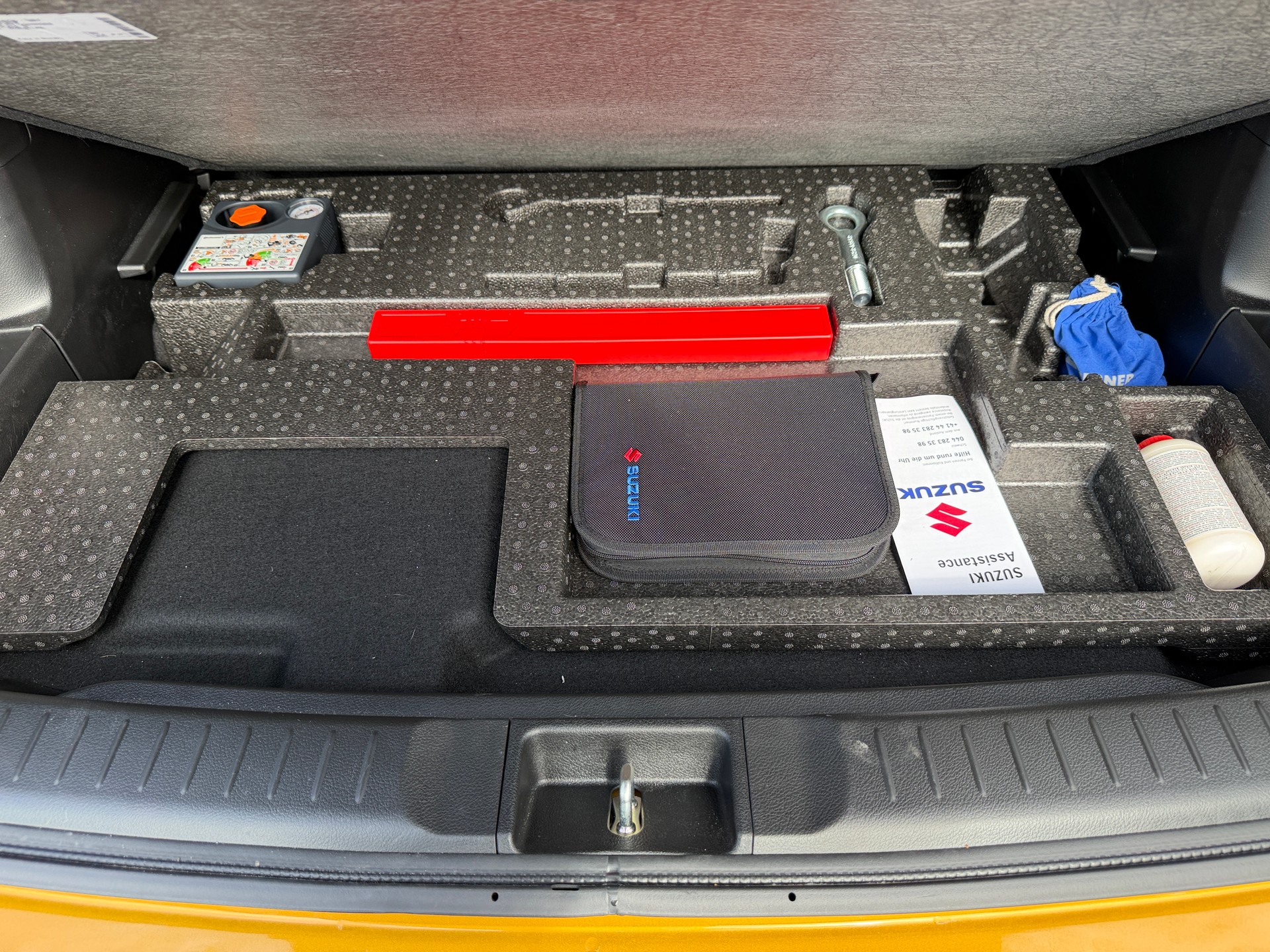 SUZUKI Vitara 1.5 Hybrid Compact Top 4x4 AGS-image-21