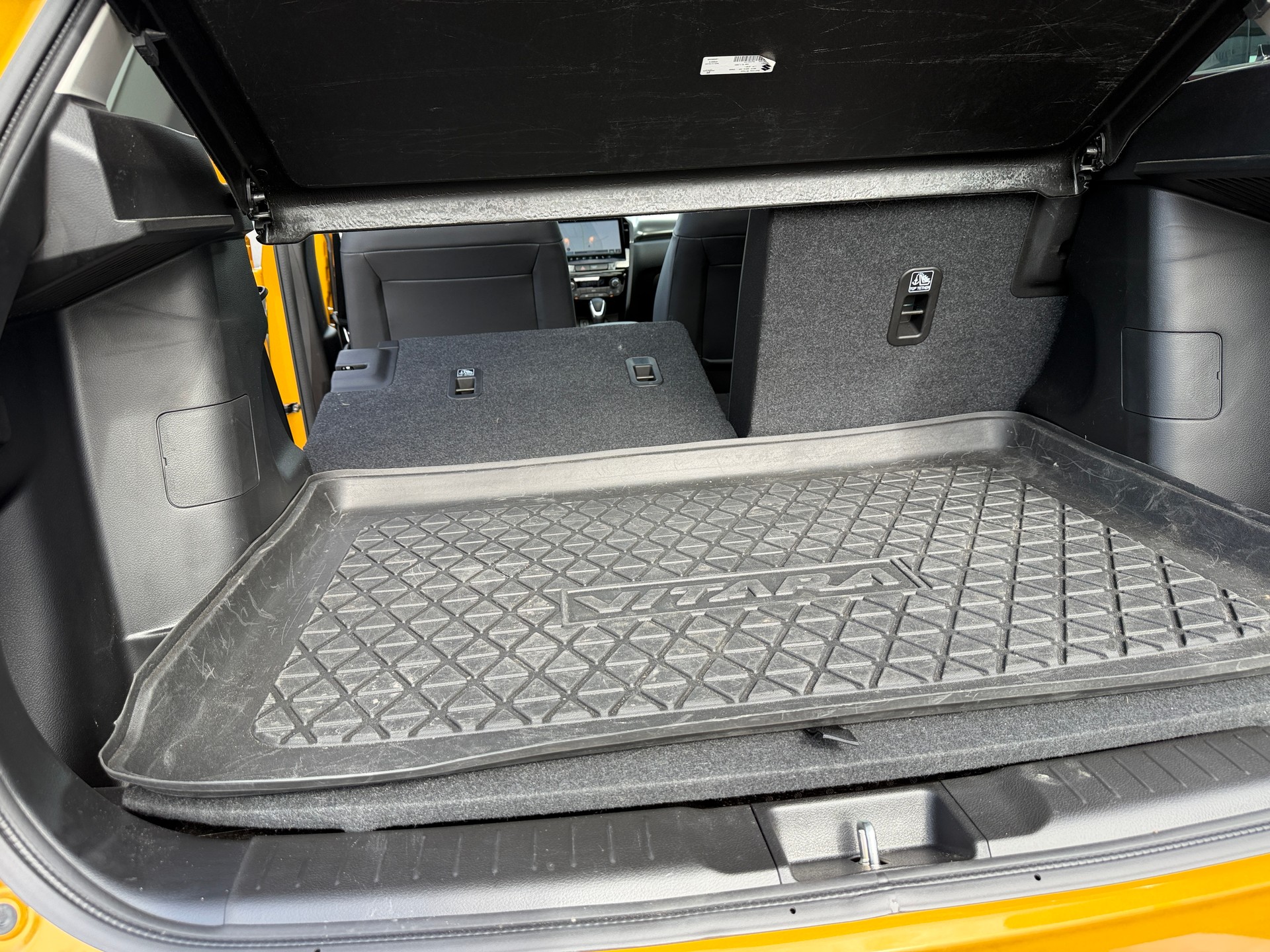 SUZUKI Vitara 1.5 Hybrid Compact Top 4x4 AGS-image-22