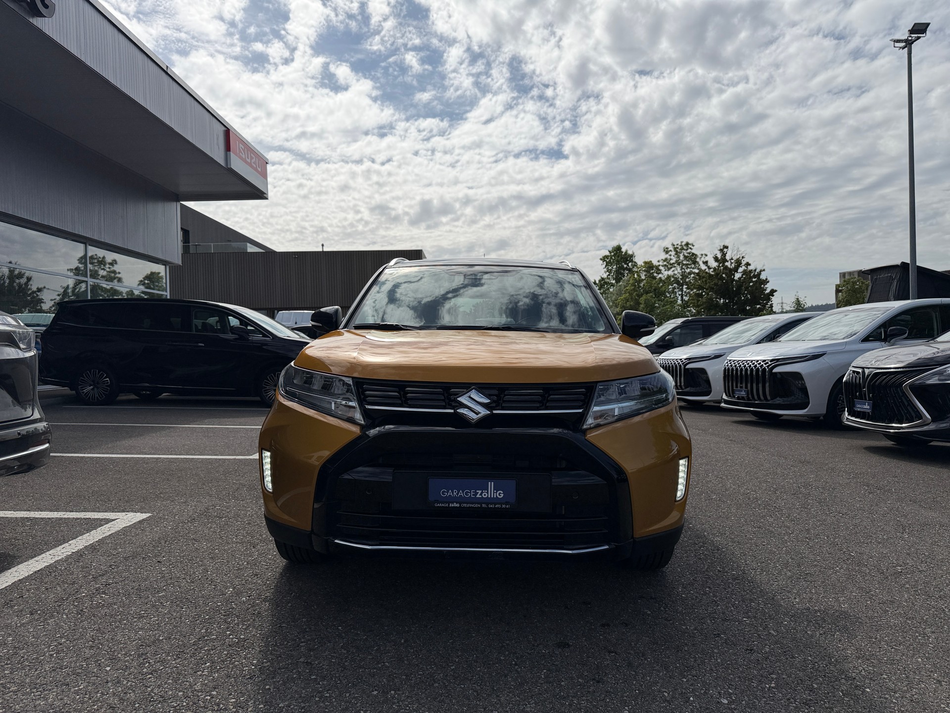 SUZUKI Vitara 1.5 Hybrid Compact Top 4x4 AGS-image-2