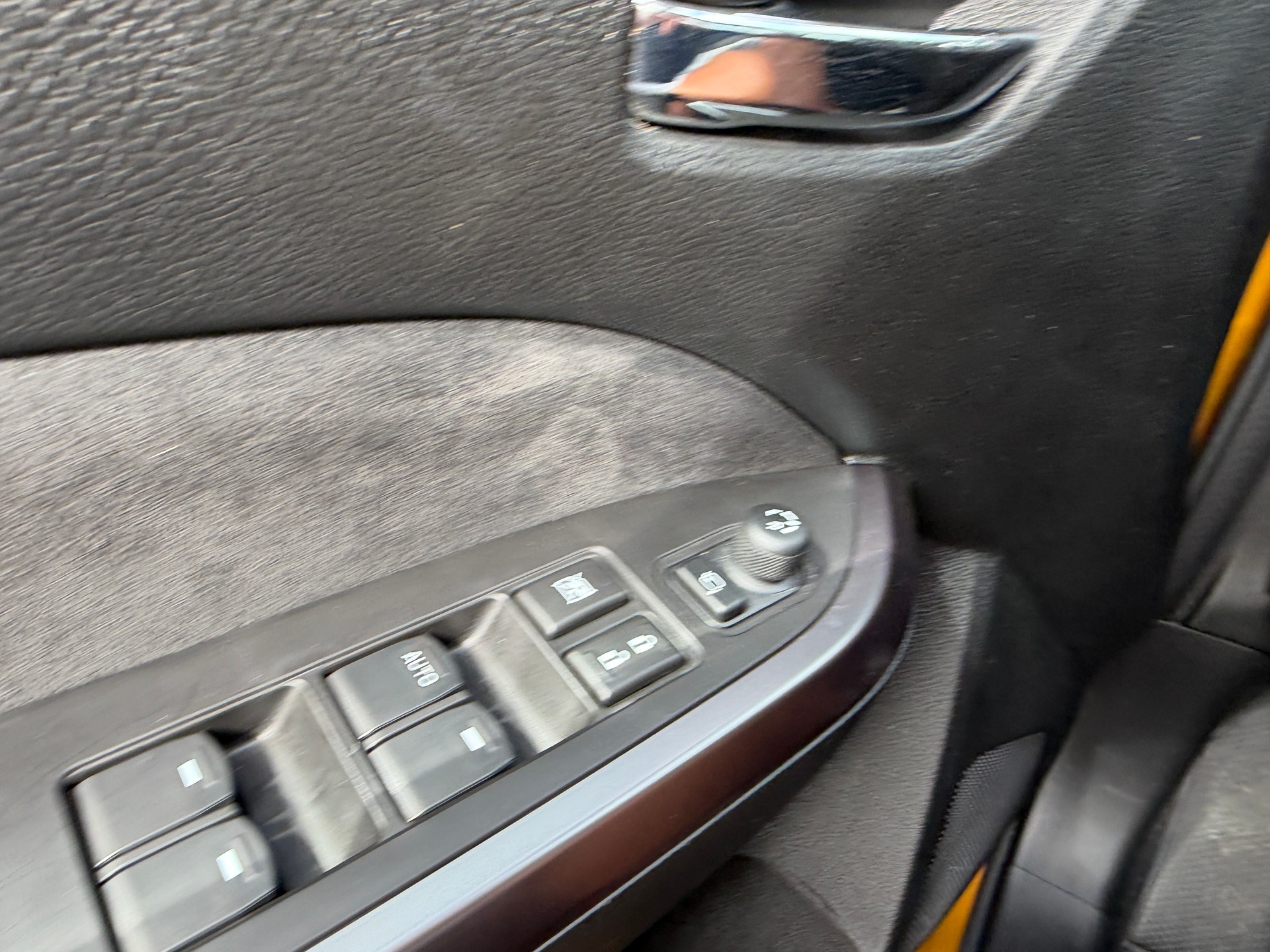SUZUKI Vitara 1.5 Hybrid Compact Top 4x4 AGS-image-16