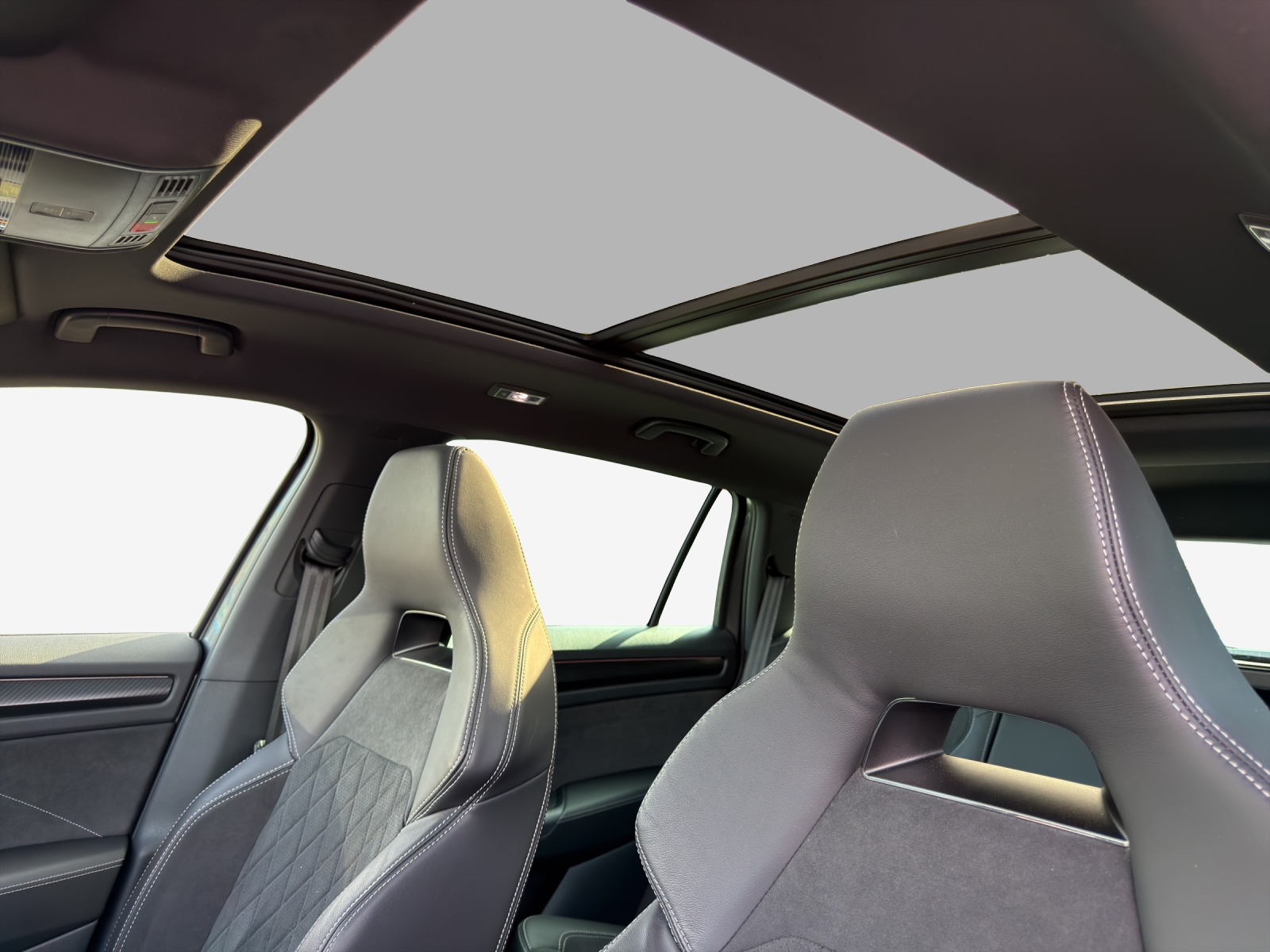 SKODA Kodiaq 2.0 TDI CR SportLine 4x4 DSG-image-14