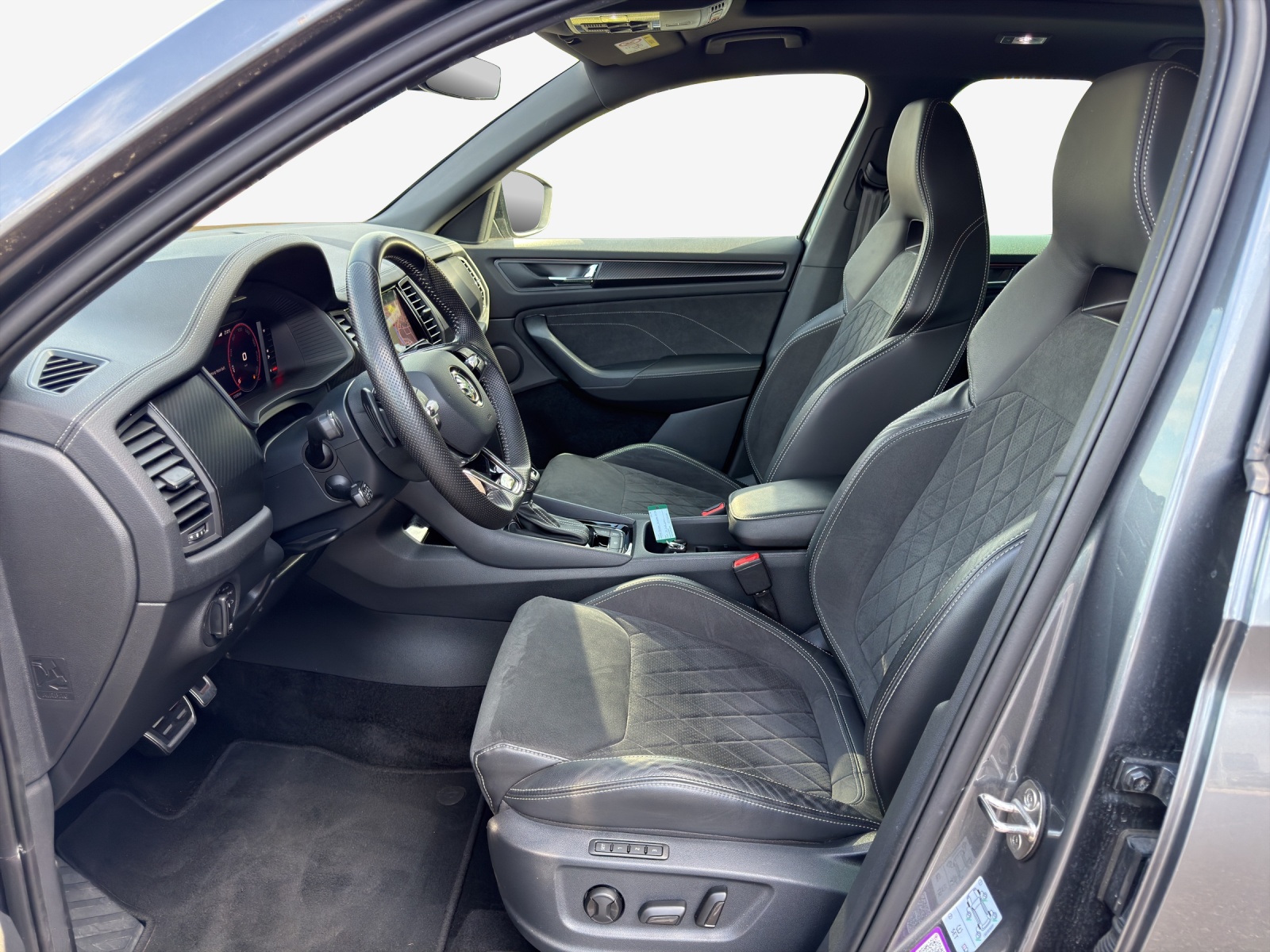 SKODA Kodiaq 2.0 TDI CR SportLine 4x4 DSG-image-7