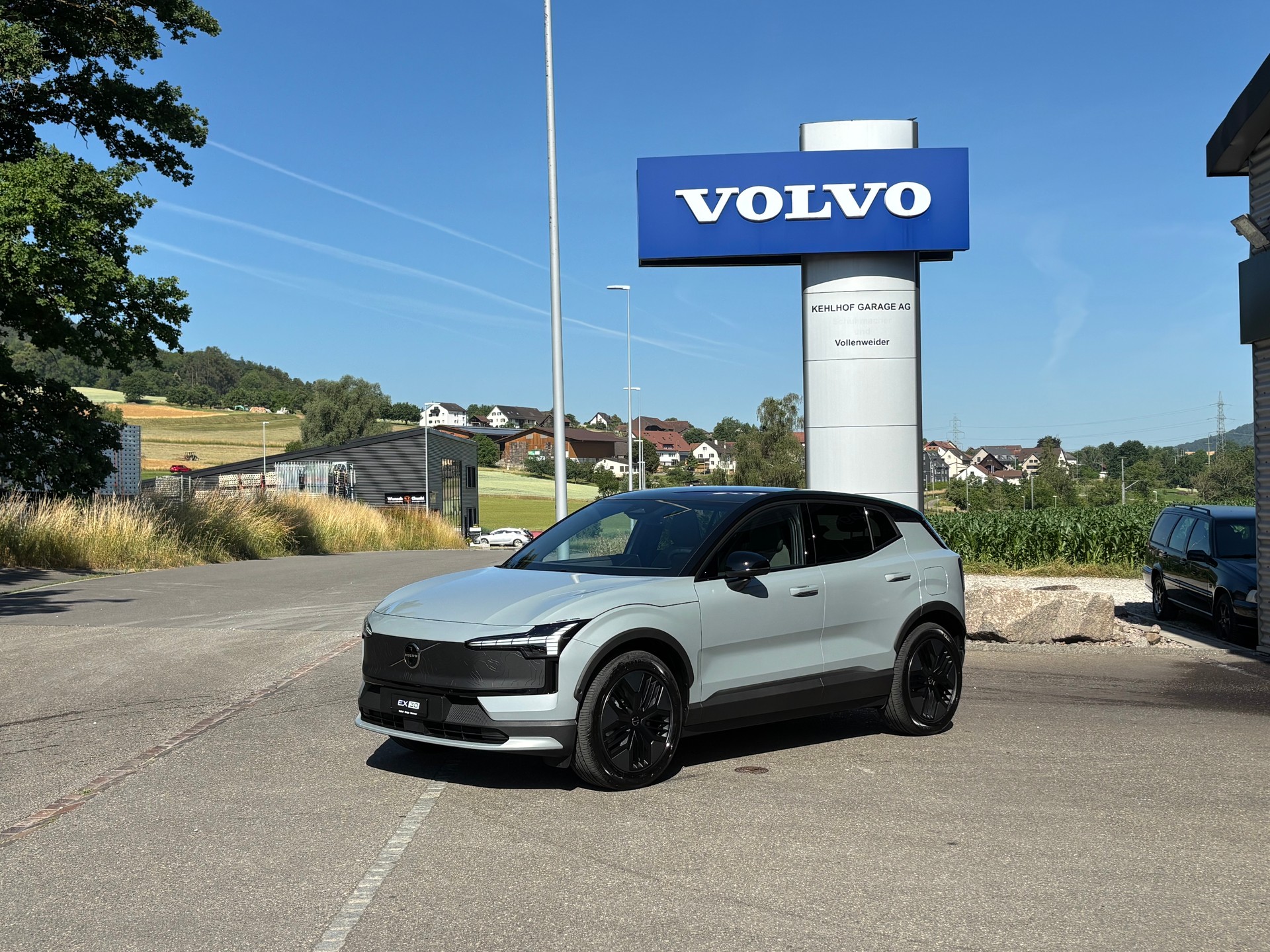 VOLVO EX30 CC E60 Twin Performance AWD-image-0