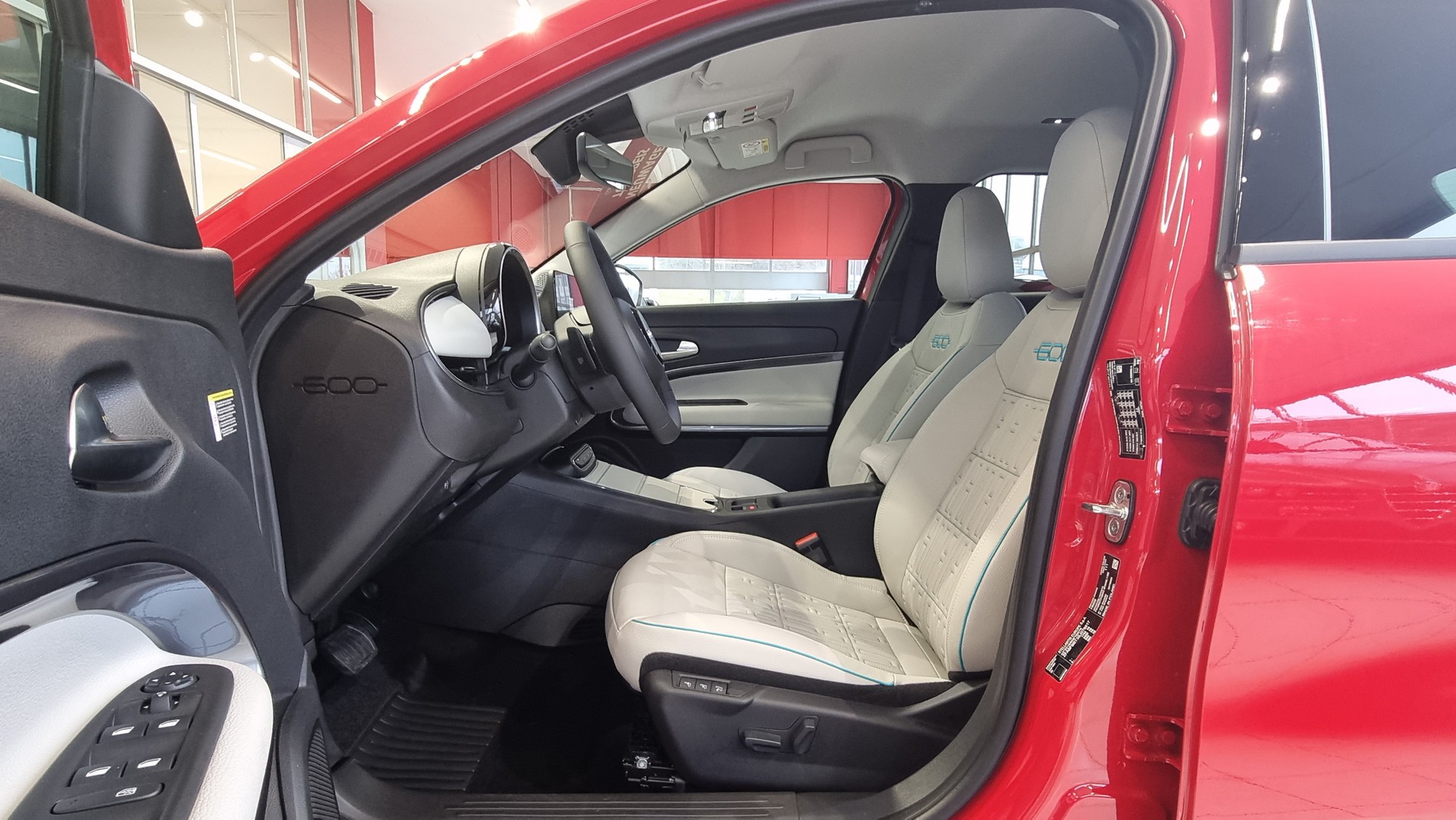 FIAT 600 1.2 Hybrid 145 La Prima-image-17