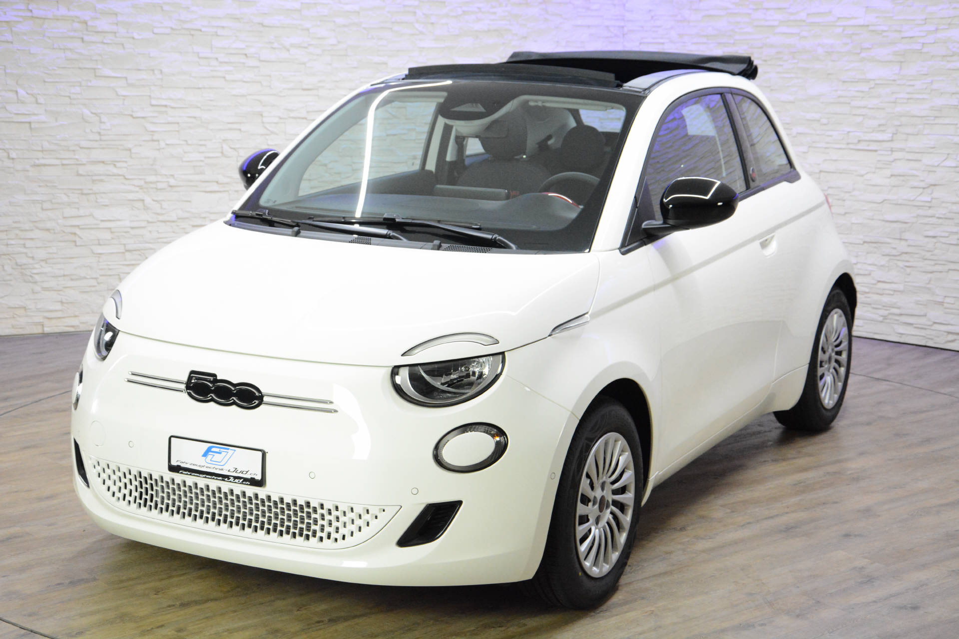 FIAT 500 Red Komfortpaket-image-8