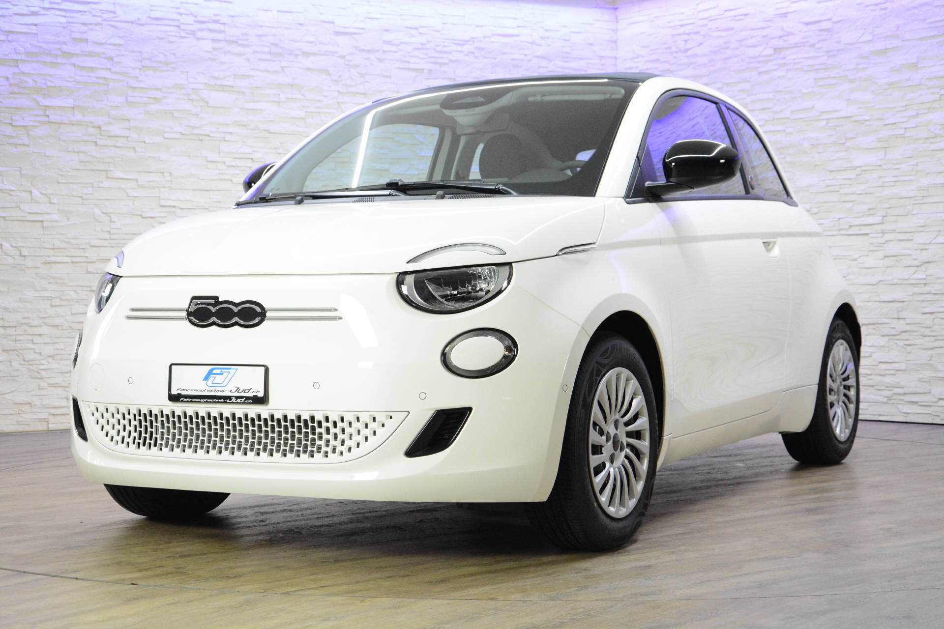 FIAT 500 Red Komfortpaket-image-0