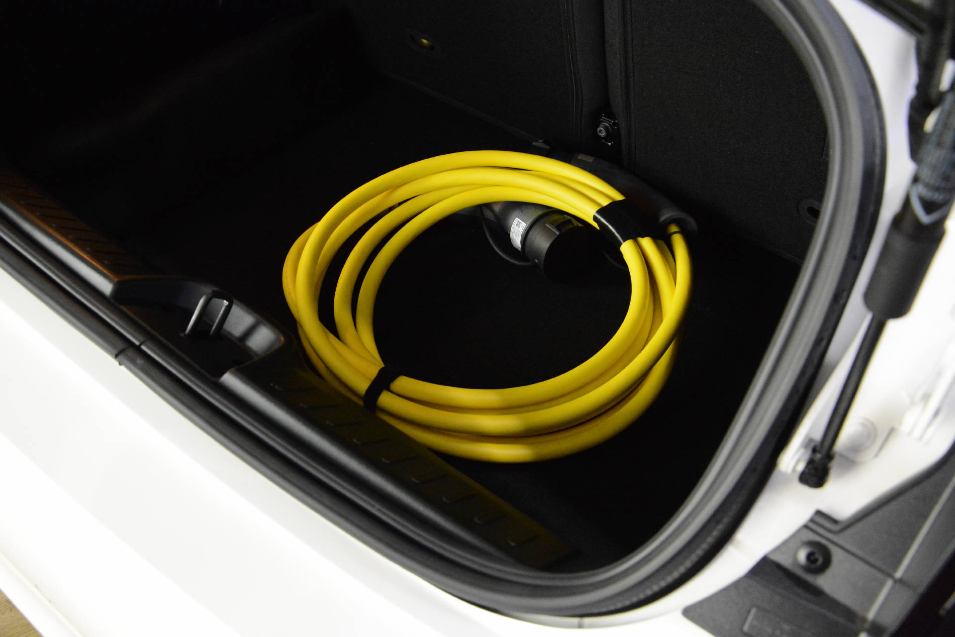 FIAT 500 Red Komfortpaket-image-26