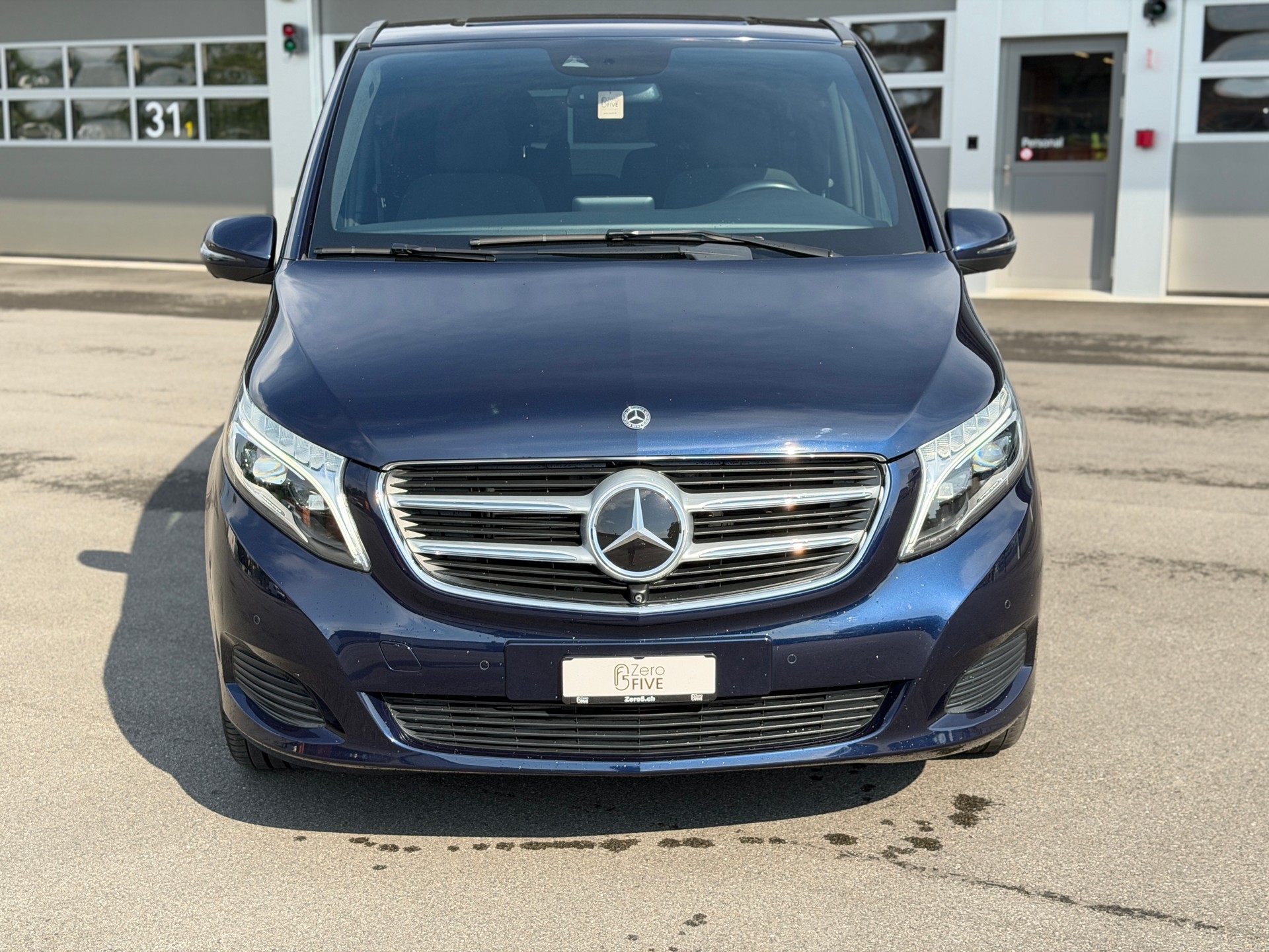 MERCEDES-BENZ V 250 d lang 4Matic 7G-Tronic-image-1