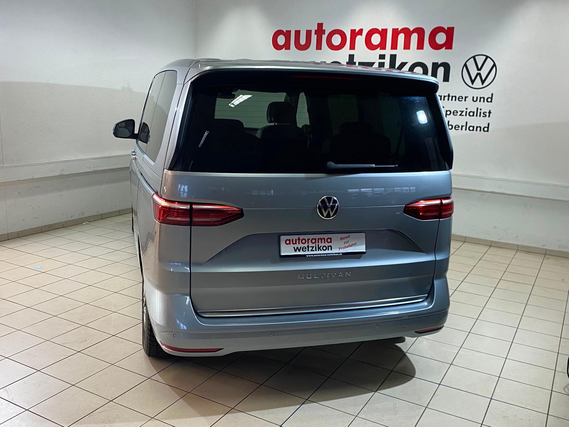 VW Multivan 2.0 TSI Style DSG-showroom-element-3