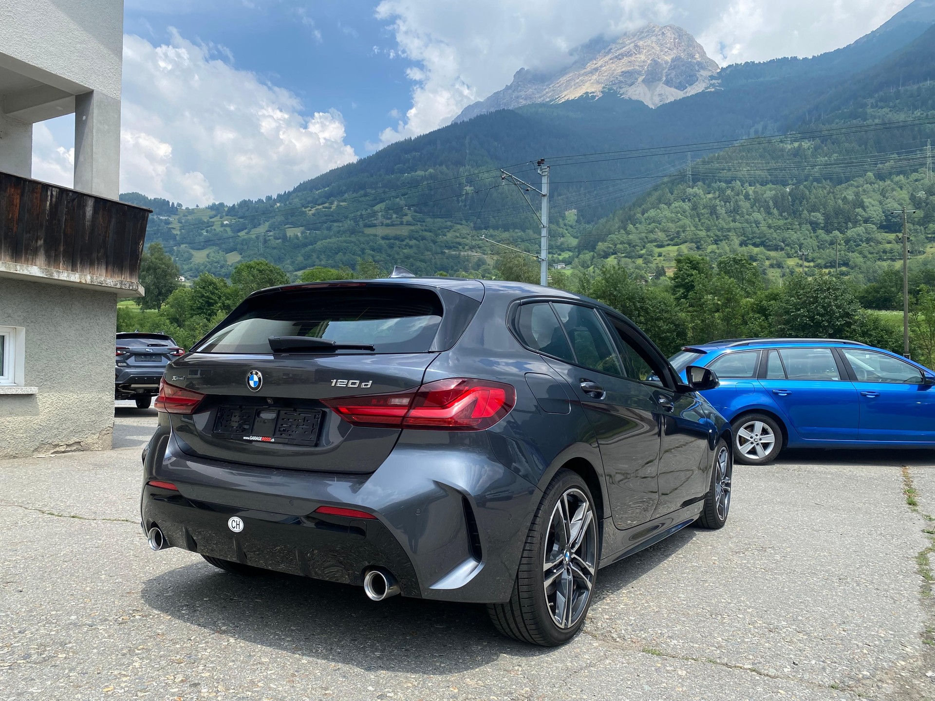 BMW 120d xDrive M-Sport-image-4