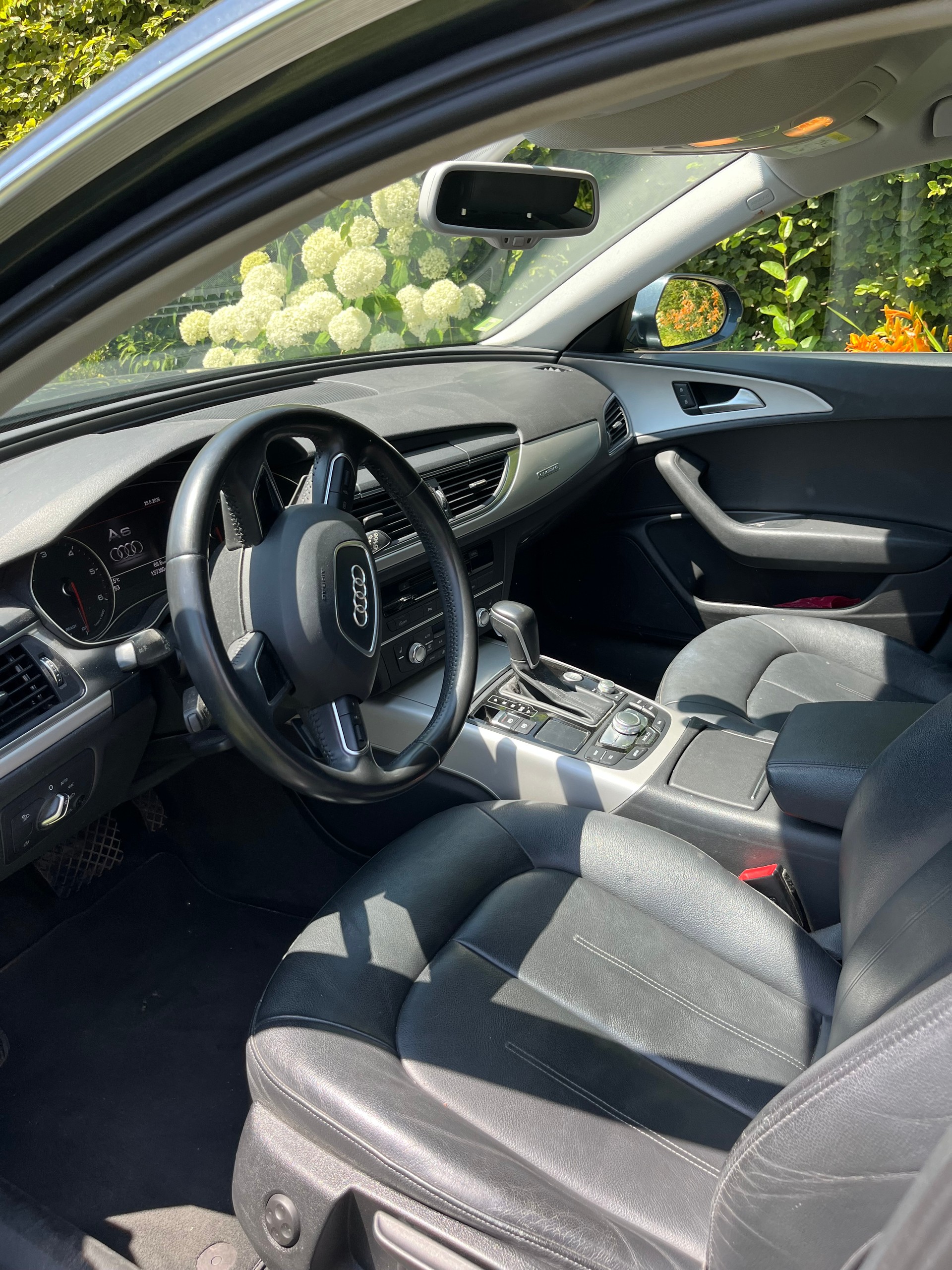 AUDI 3.0 V6 TDI 218 quattro S-Tr.-image-2