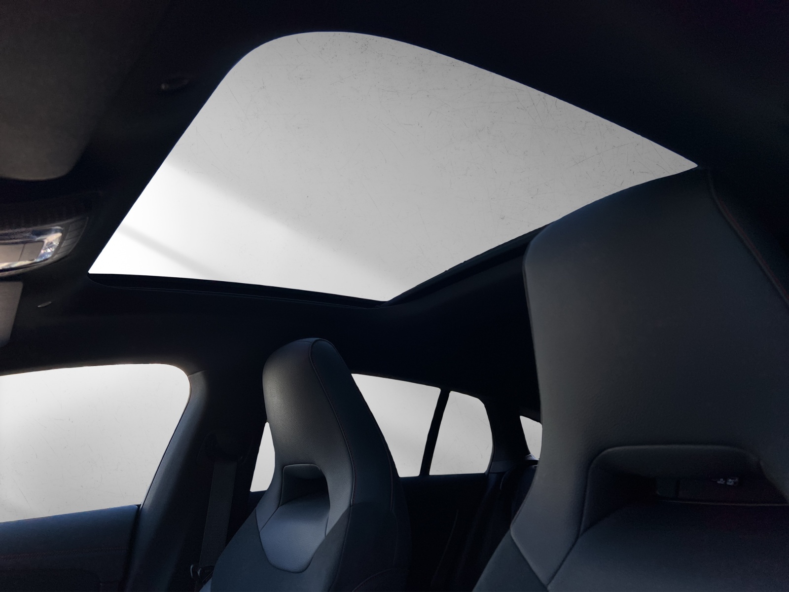 MERCEDES-BENZ CLA SB 250 8G-DCT 4M-image-16