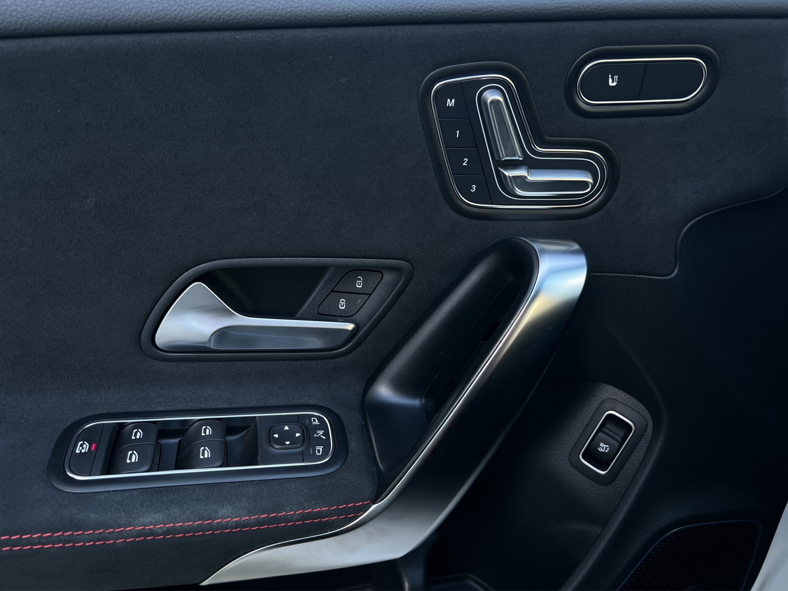 MERCEDES-BENZ CLA SB 250 8G-DCT 4M-image-11