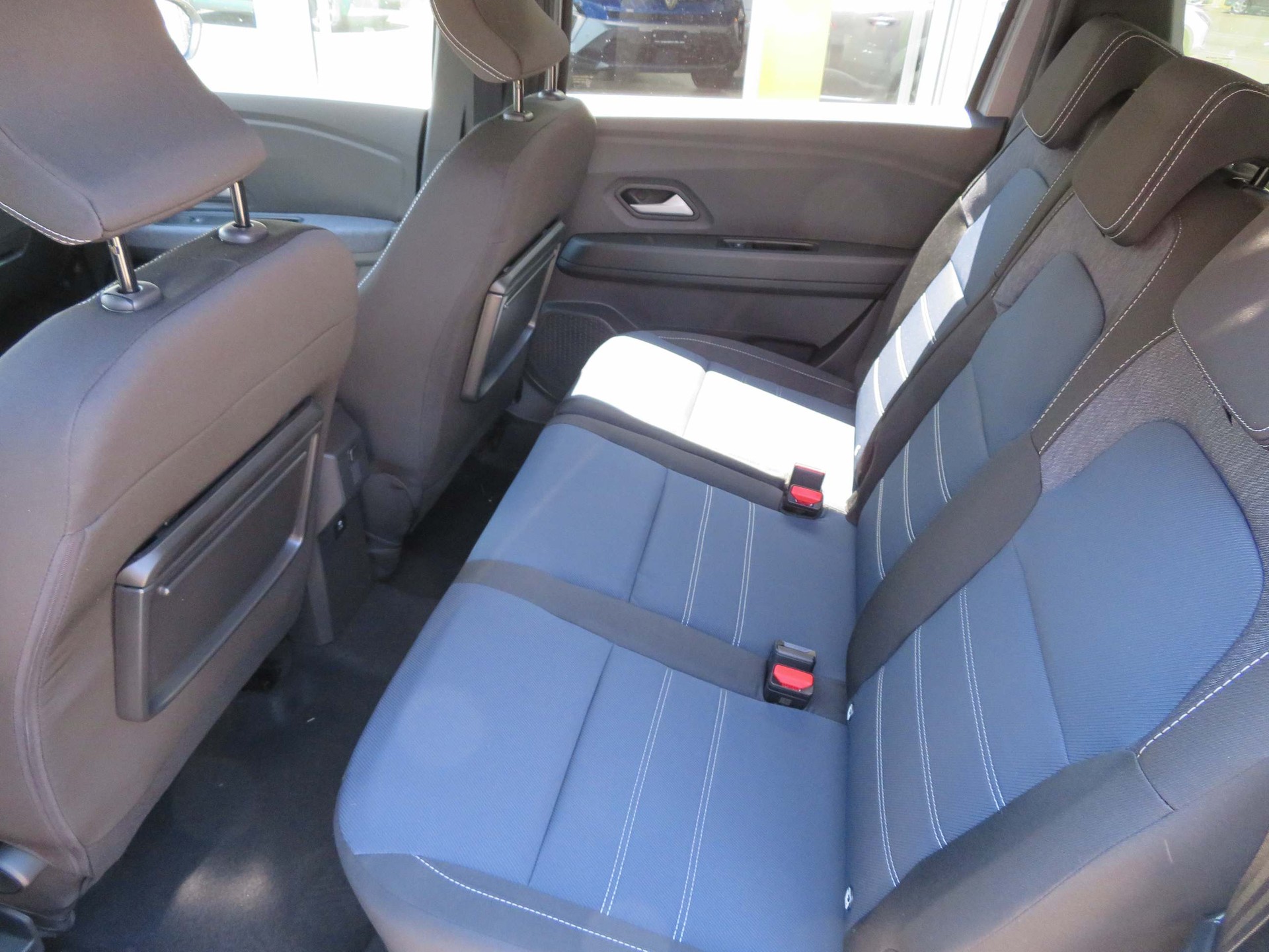 DACIA Jogger 1.8 Hybrid Journey 7P-image-8
