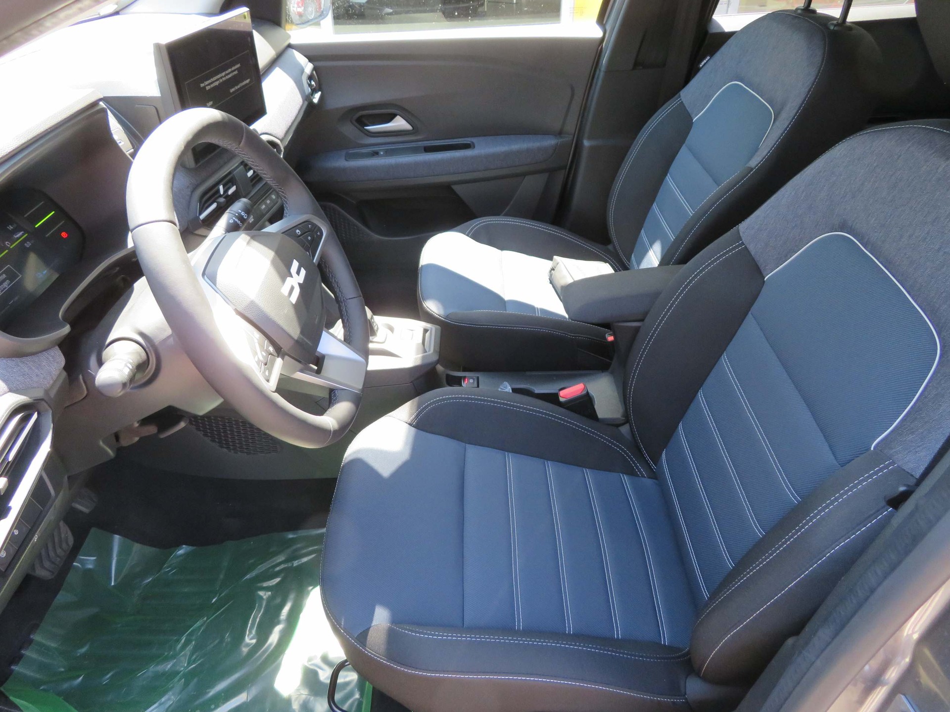 DACIA Jogger 1.8 Hybrid Journey 7P-image-7