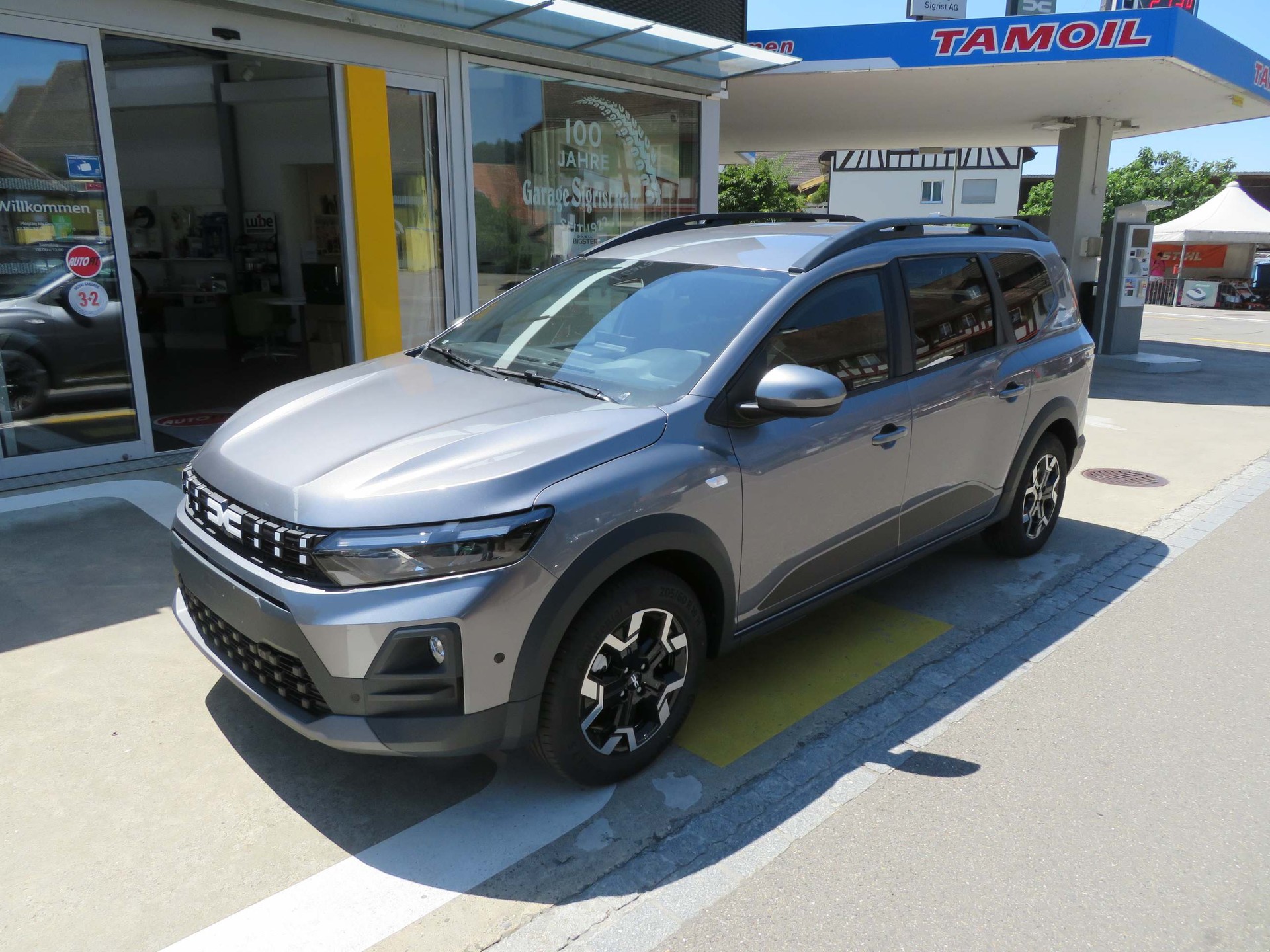 DACIA Jogger 1.8 Hybrid Journey 7P-image-1