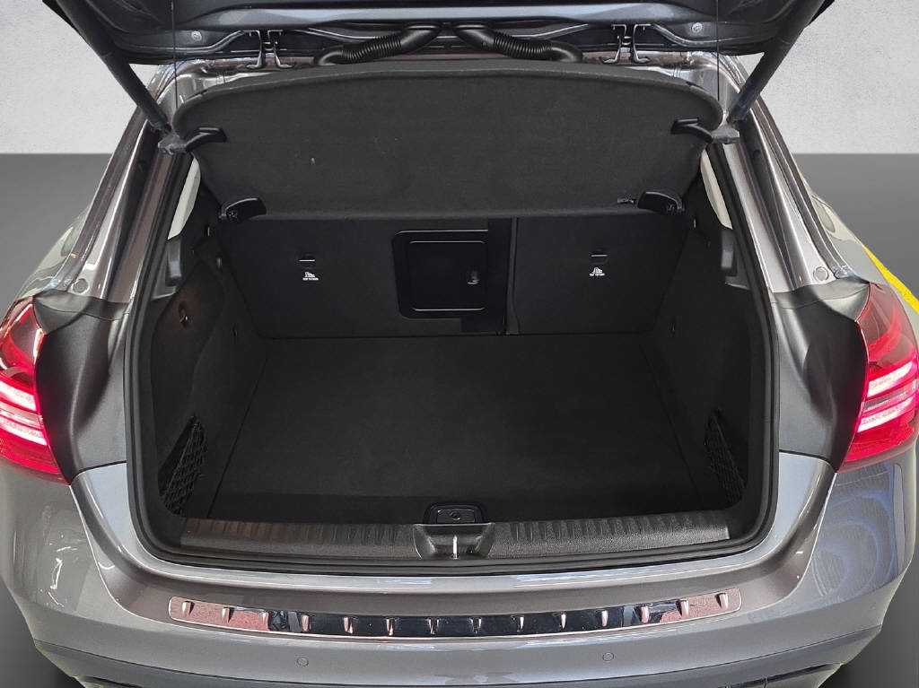 MERCEDES-BENZ GLA 200 Night Star-image-7