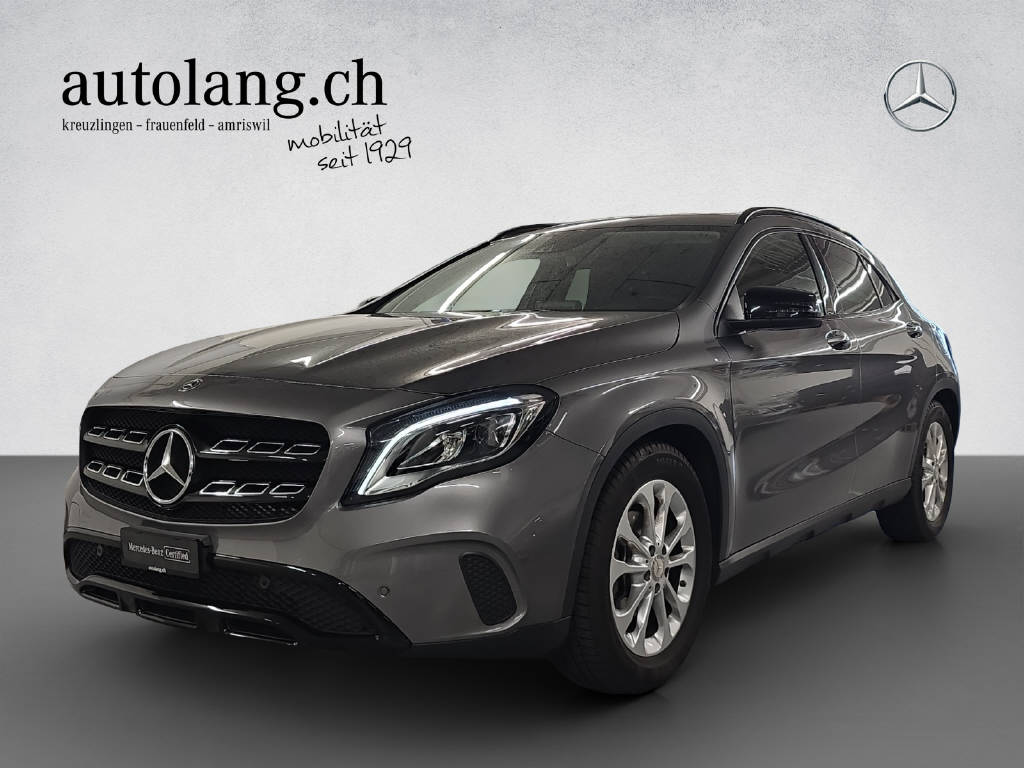 MERCEDES-BENZ GLA 200 Night Star
