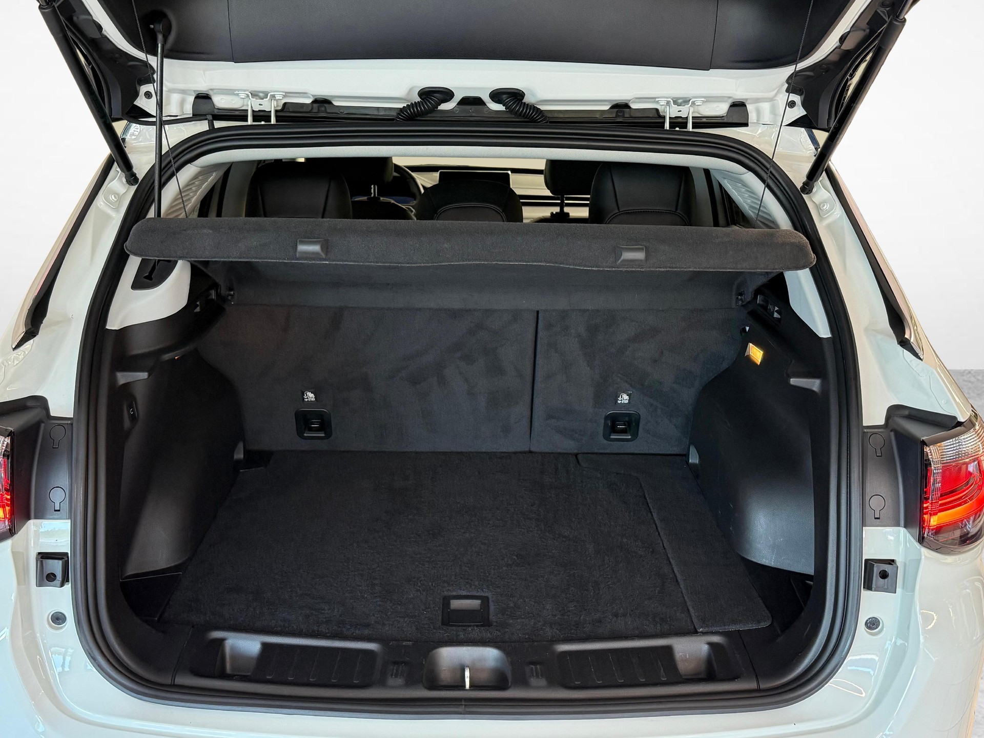 JEEP Compass 1.3 Swiss Limited 4xe-image-11