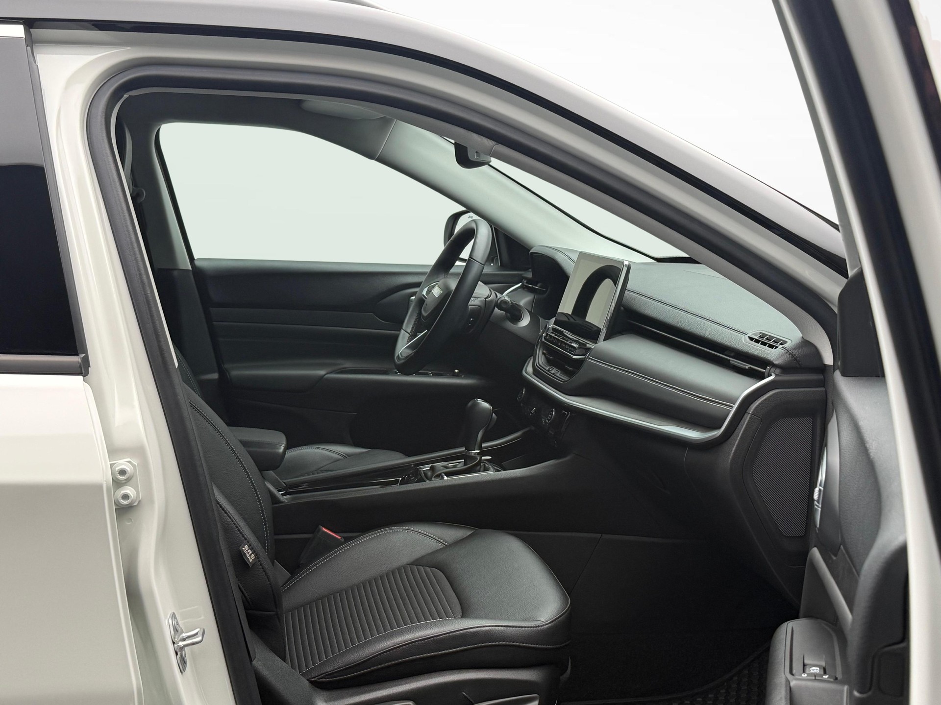 JEEP Compass 1.3 Swiss Limited 4xe-image-9