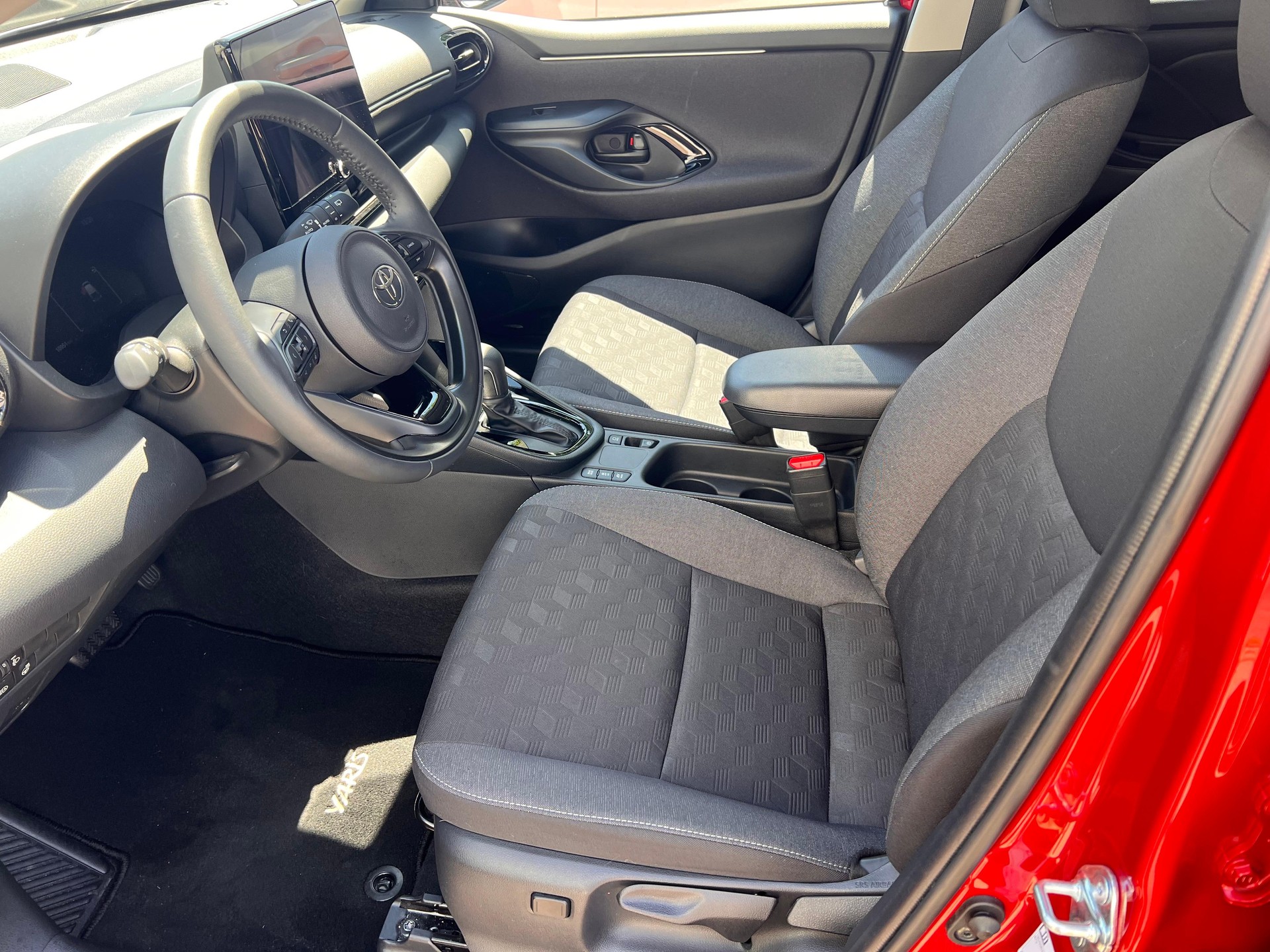 TOYOTA Yaris 1.5 VVT-i HSD Trend-image-8